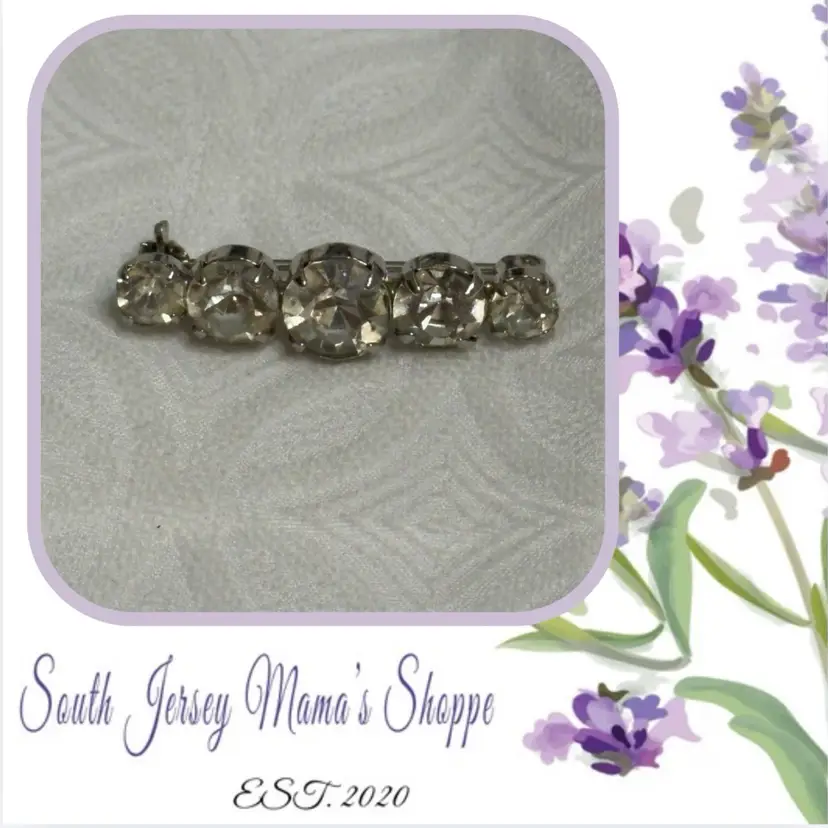 Vintage Silver Tone Rhinestone Bar Like Brooch (184)