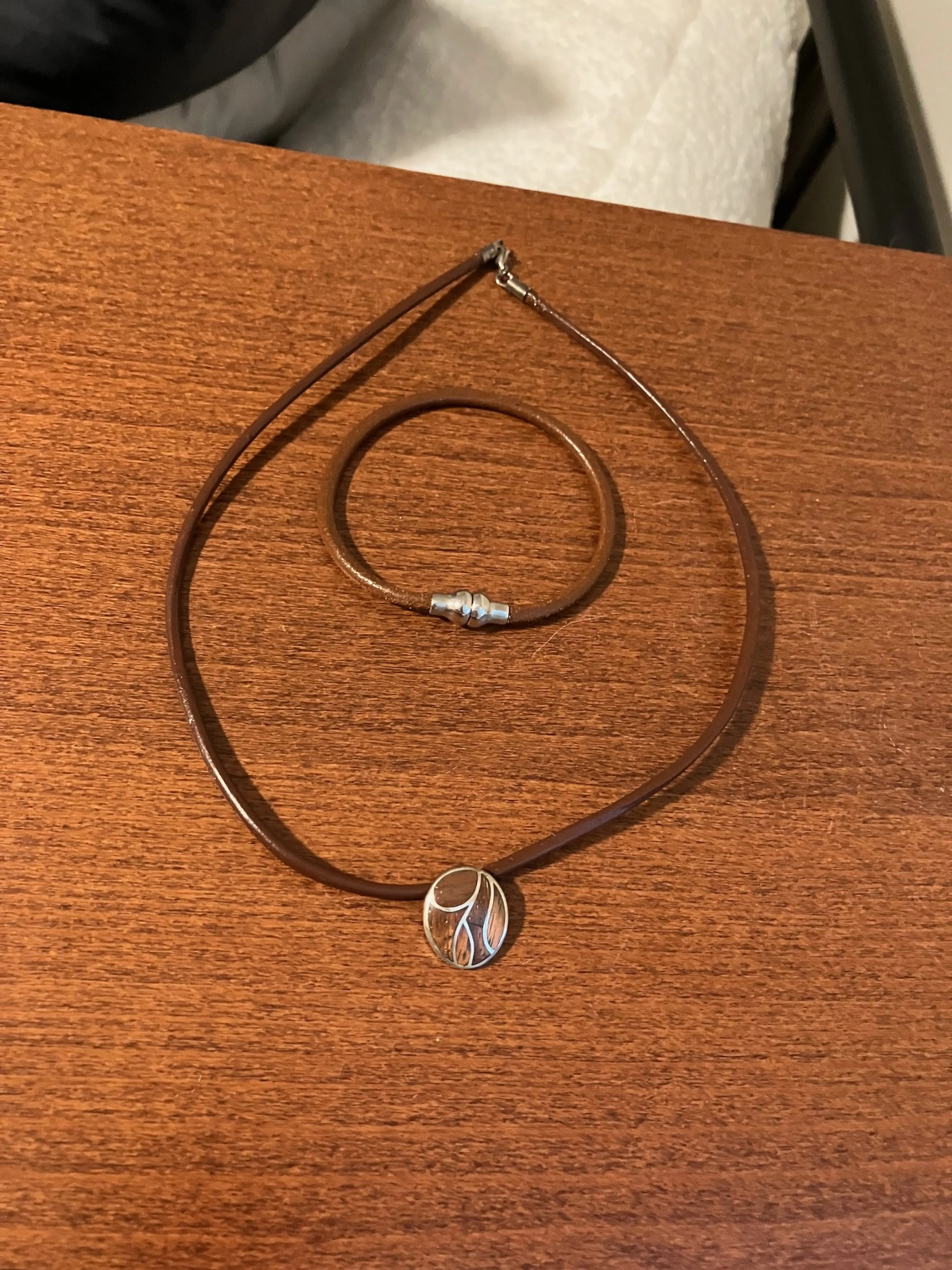 Image 1 of 8