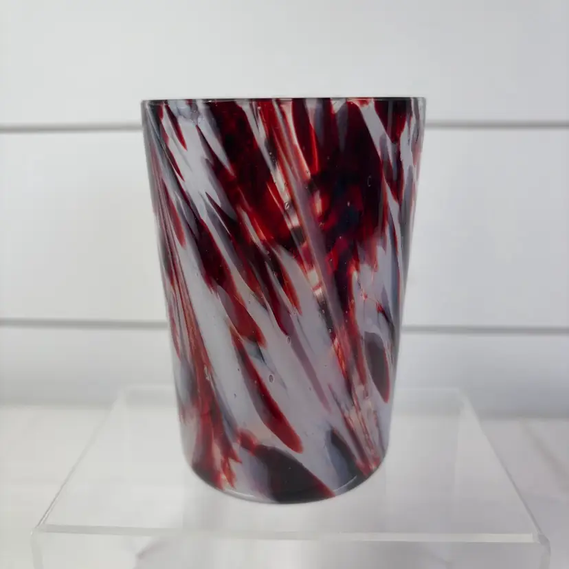 Art Glass Swirl Pattern
