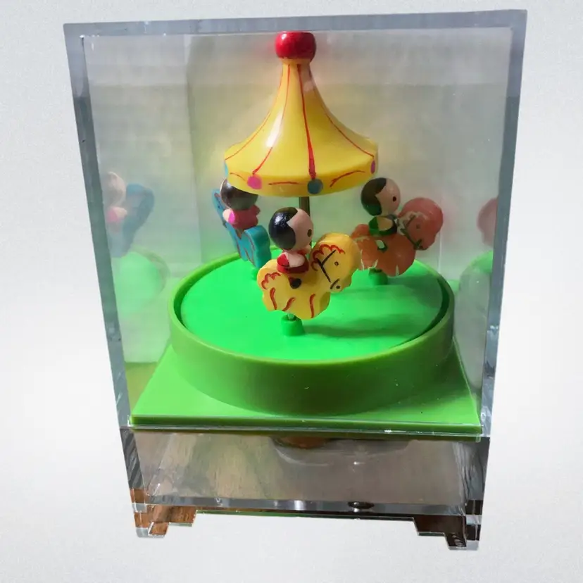 Vintage Made In Hong Kong Music Box! Music Works, Carousel Doesn’t Spin! 5 1/2” Tall!
