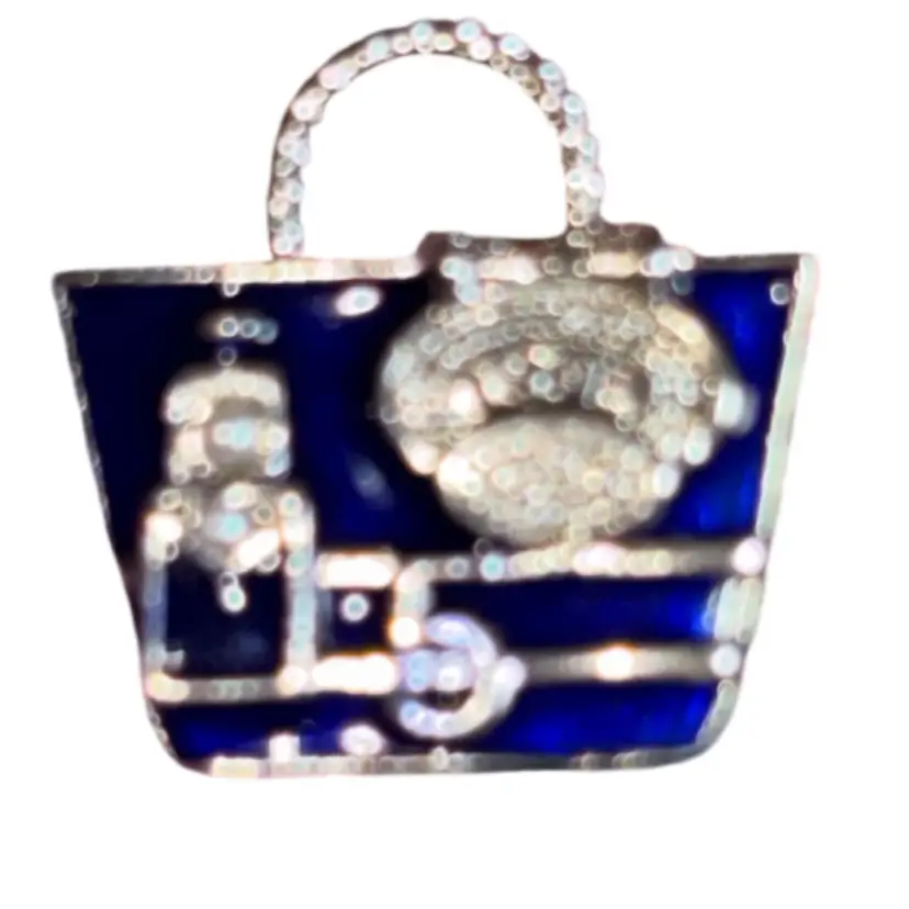 Broach As Show
