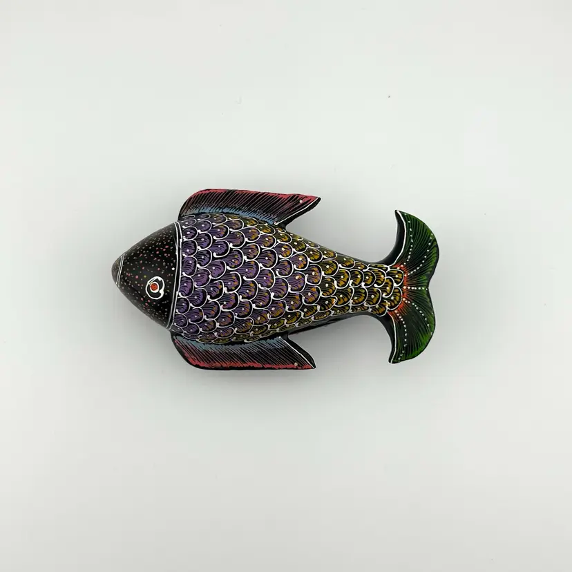 Hand Painted Wooden Lacquered Fish Trinket Box 4”x 2.25”x 1.75”