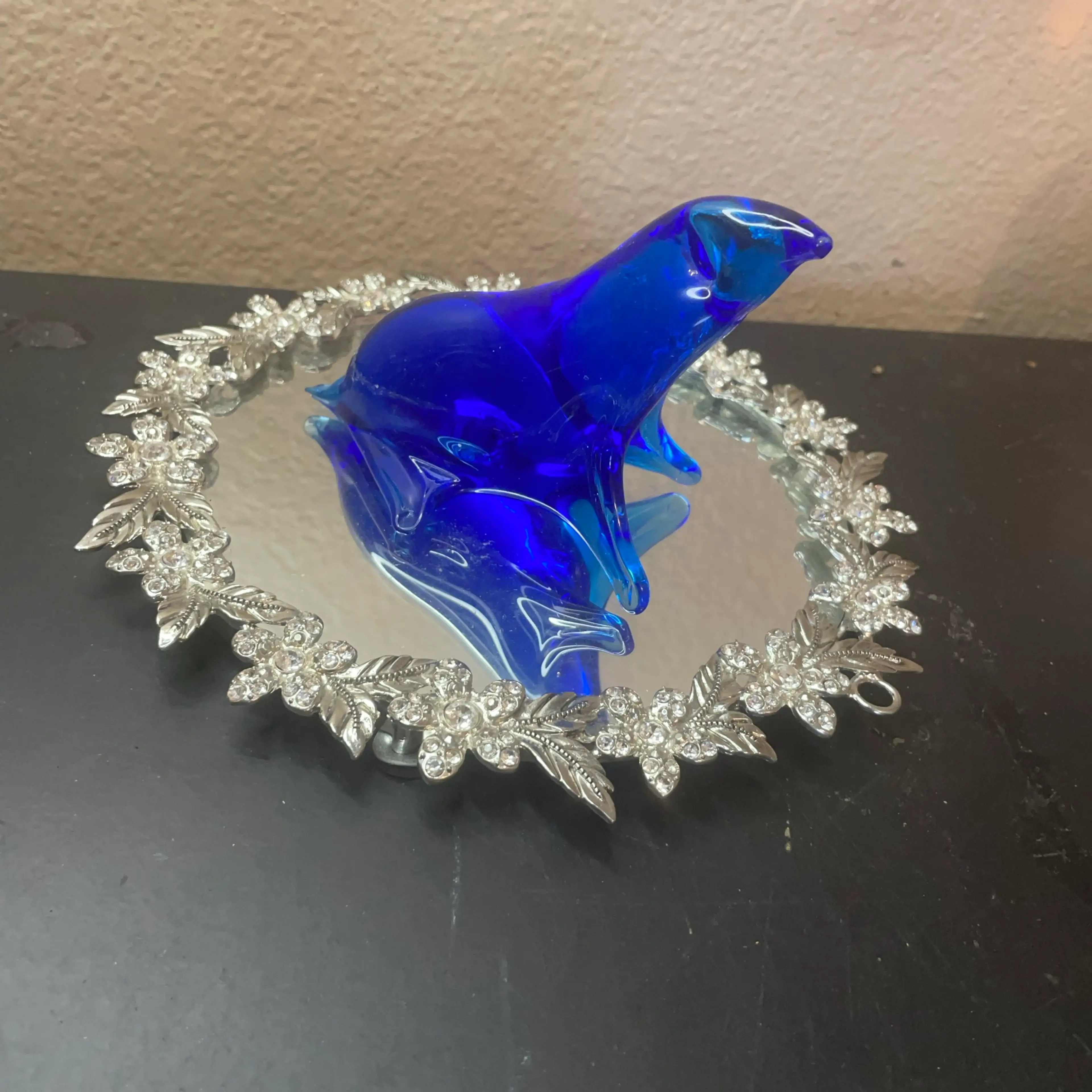 Image 2 of 7