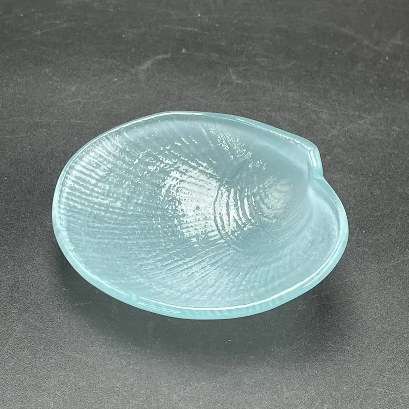 Art Glass Blue Seashell Trinket Dish Ocean Beach Nautical Decor