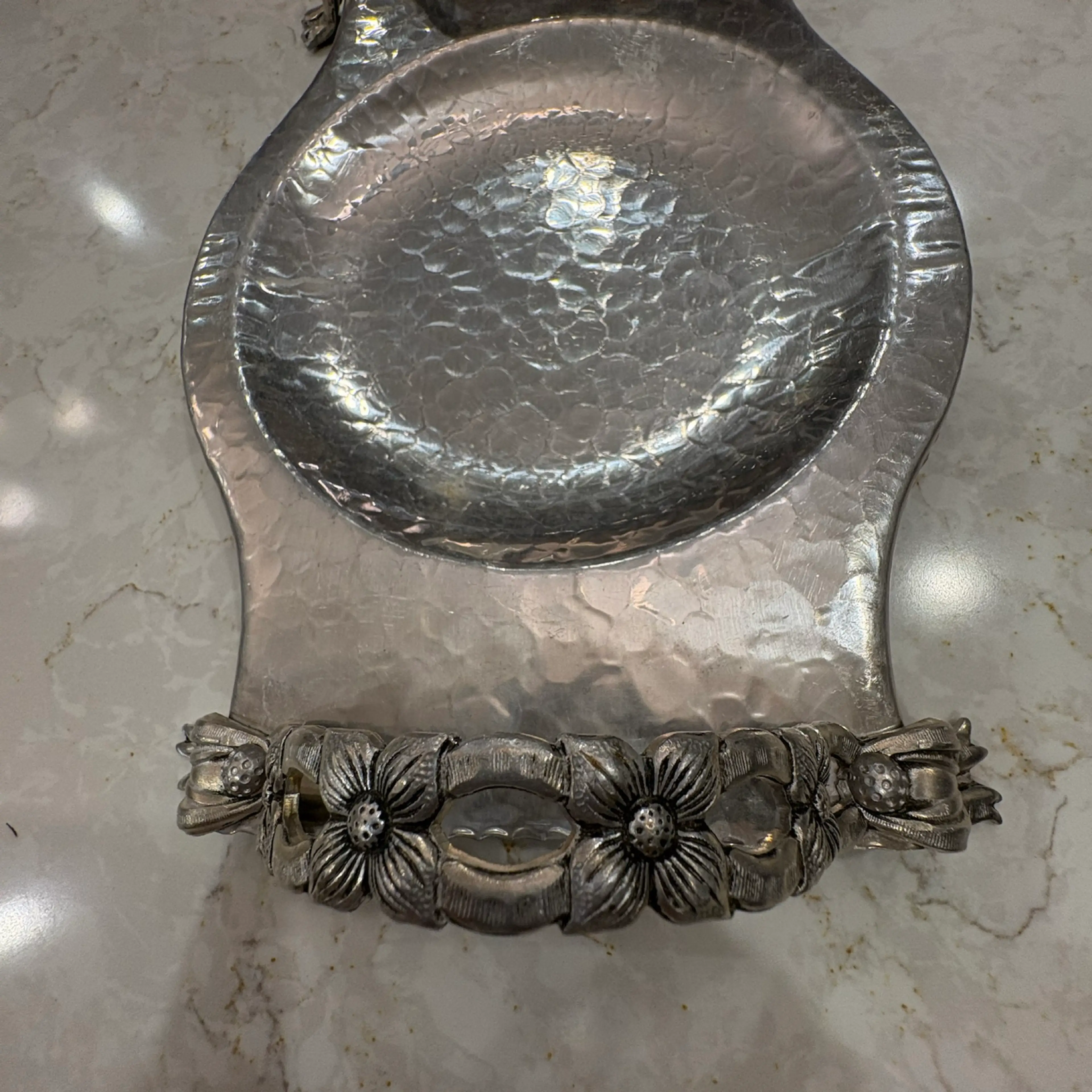 Image 2 of 9