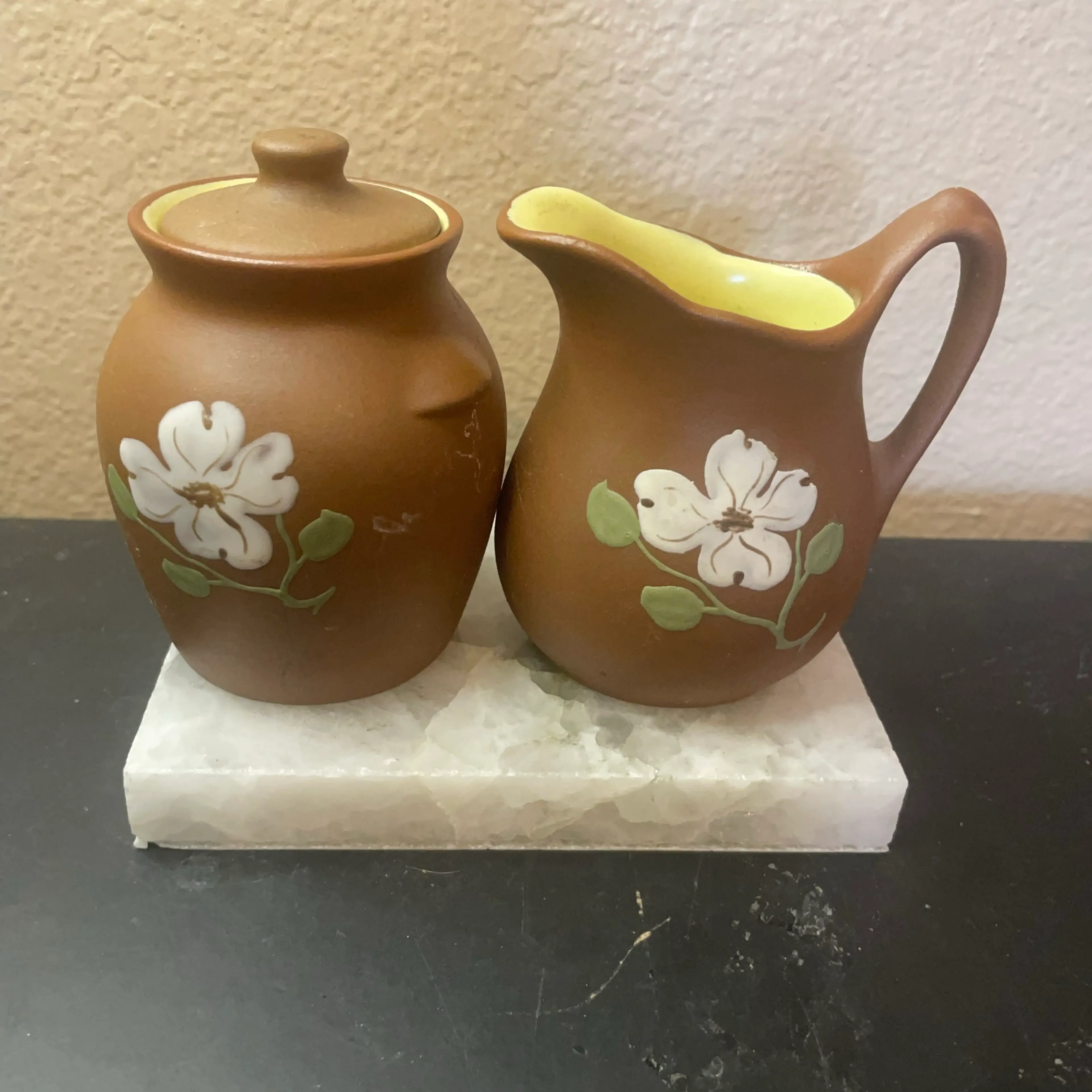 Image 2 of 6