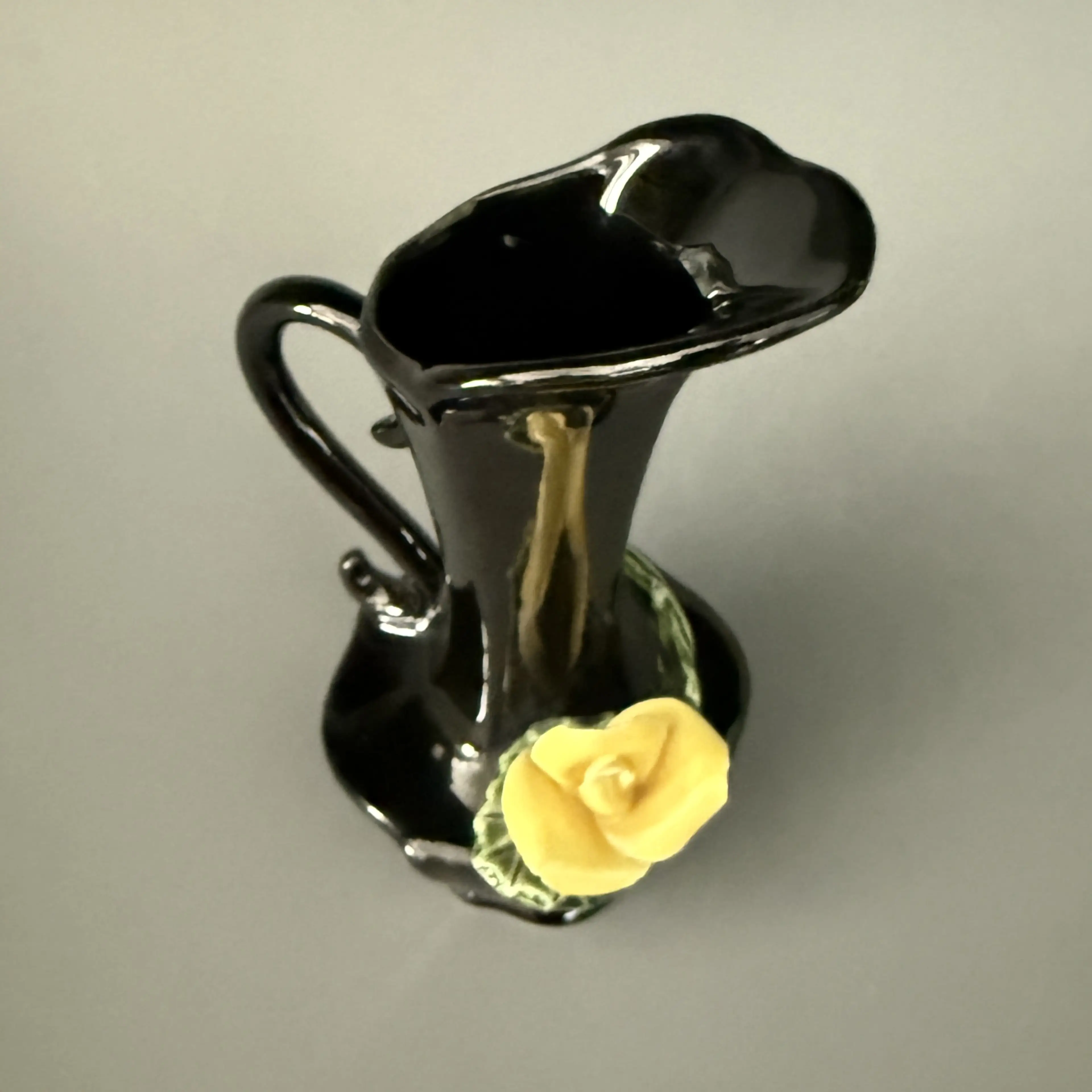 Image 2 of 7