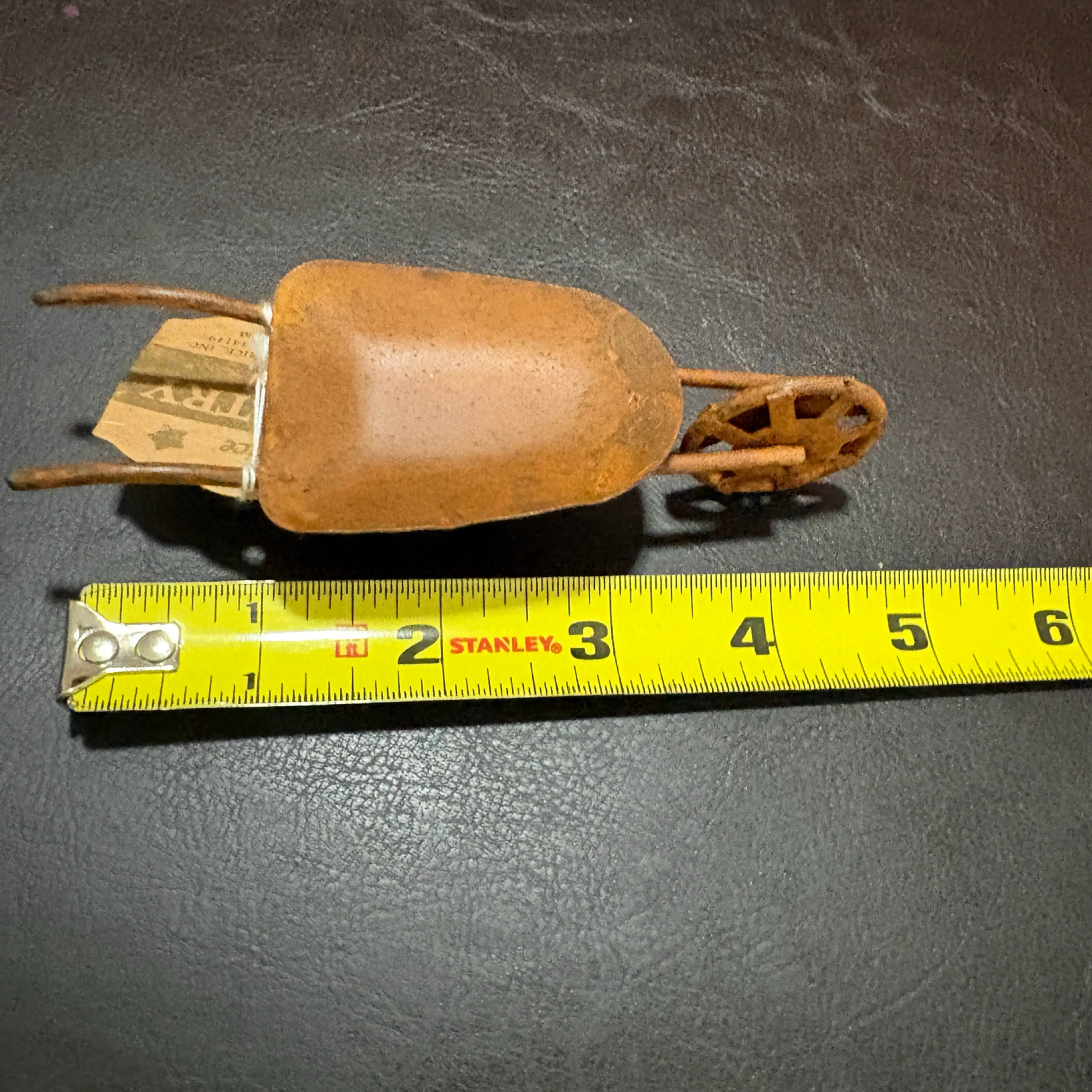 Image 3 of 4