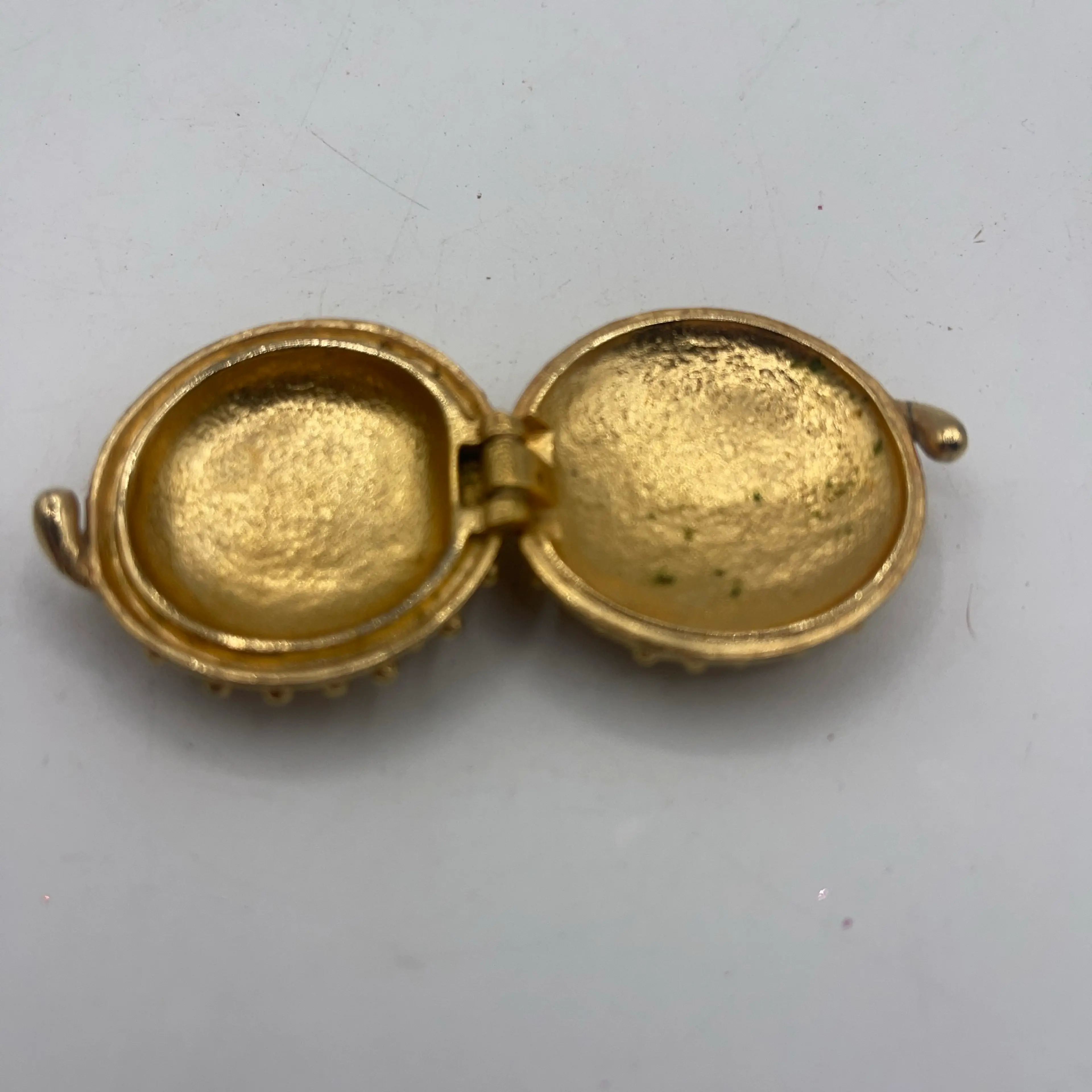 Image 2 of 2