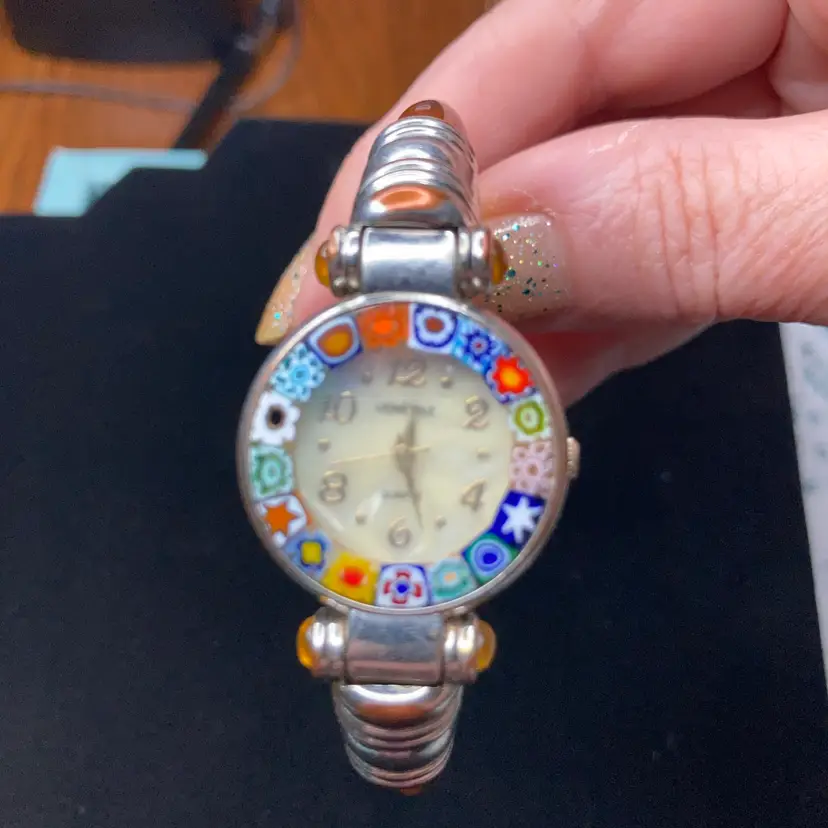 Working Venetiae Quartz Cuff Watch! New Battery July 2026!