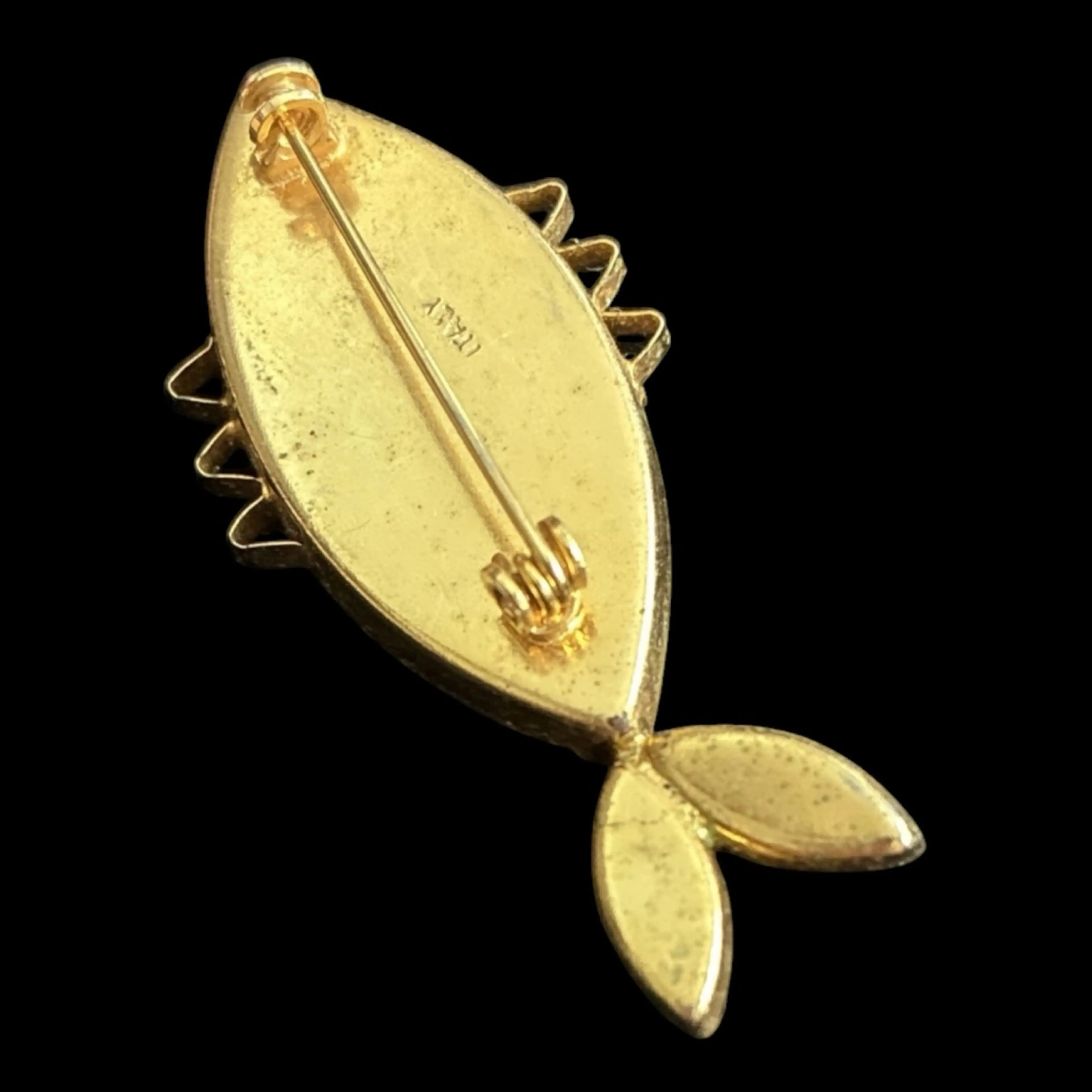 Image 2 of 2