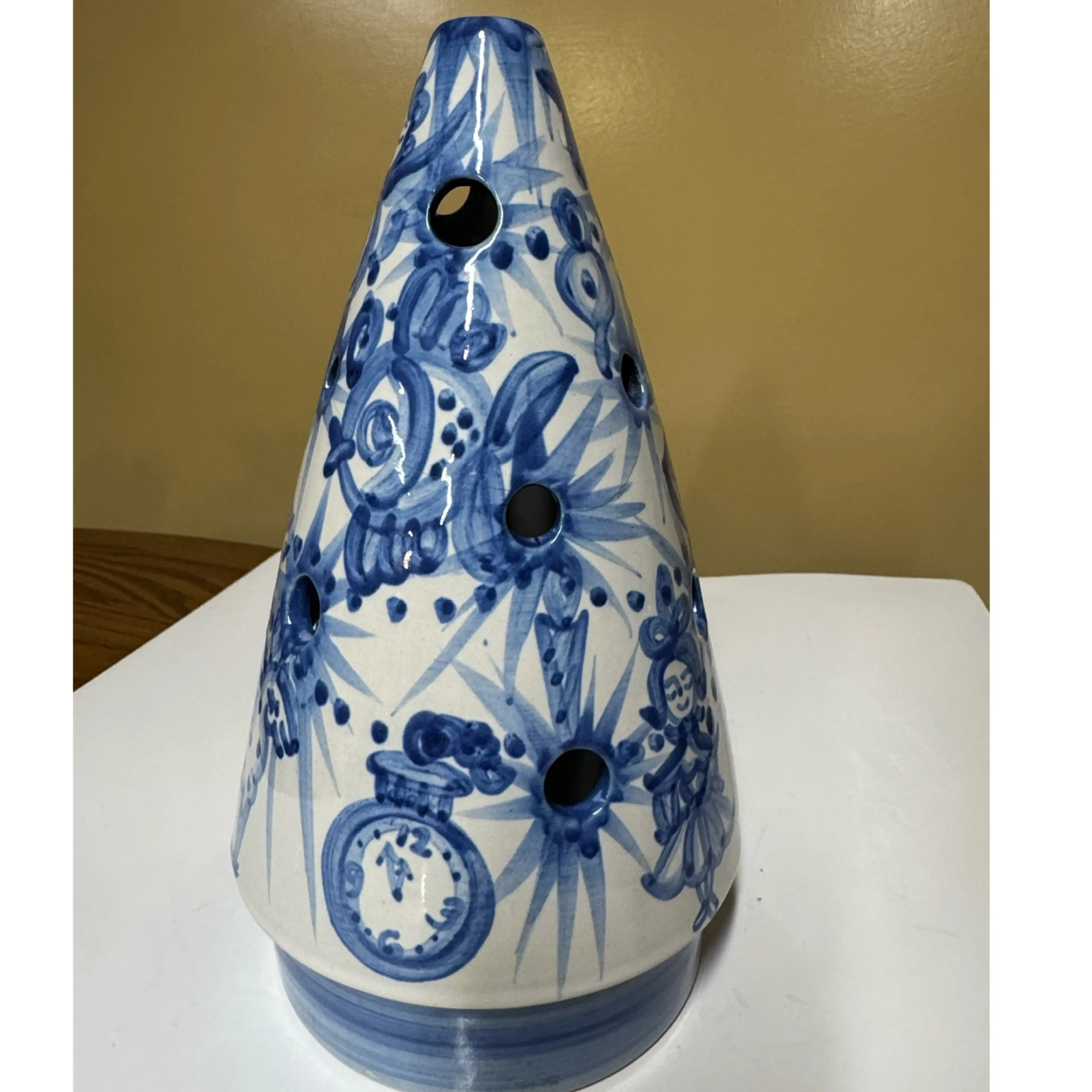 Image 2 of 10
