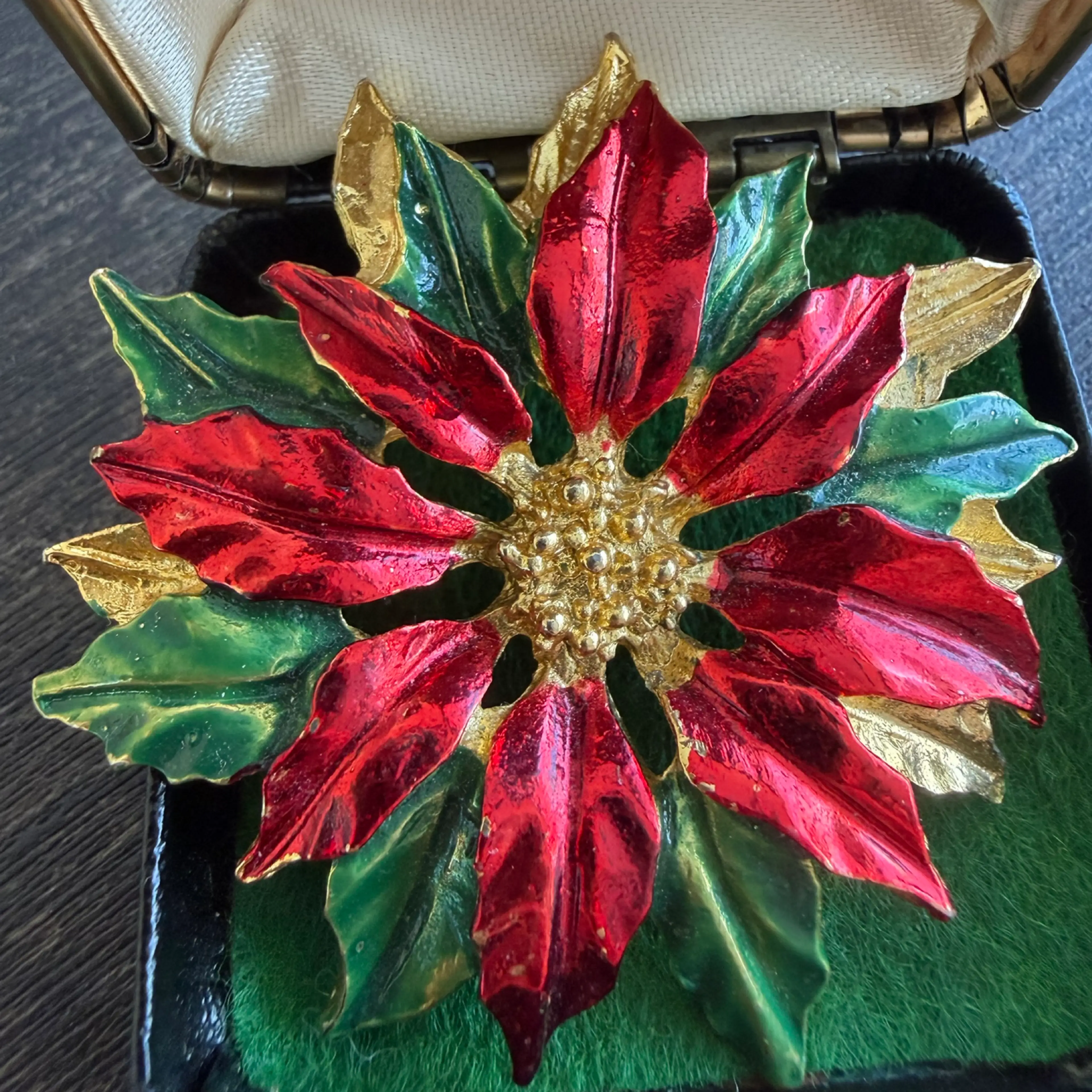 Image 2 of 6