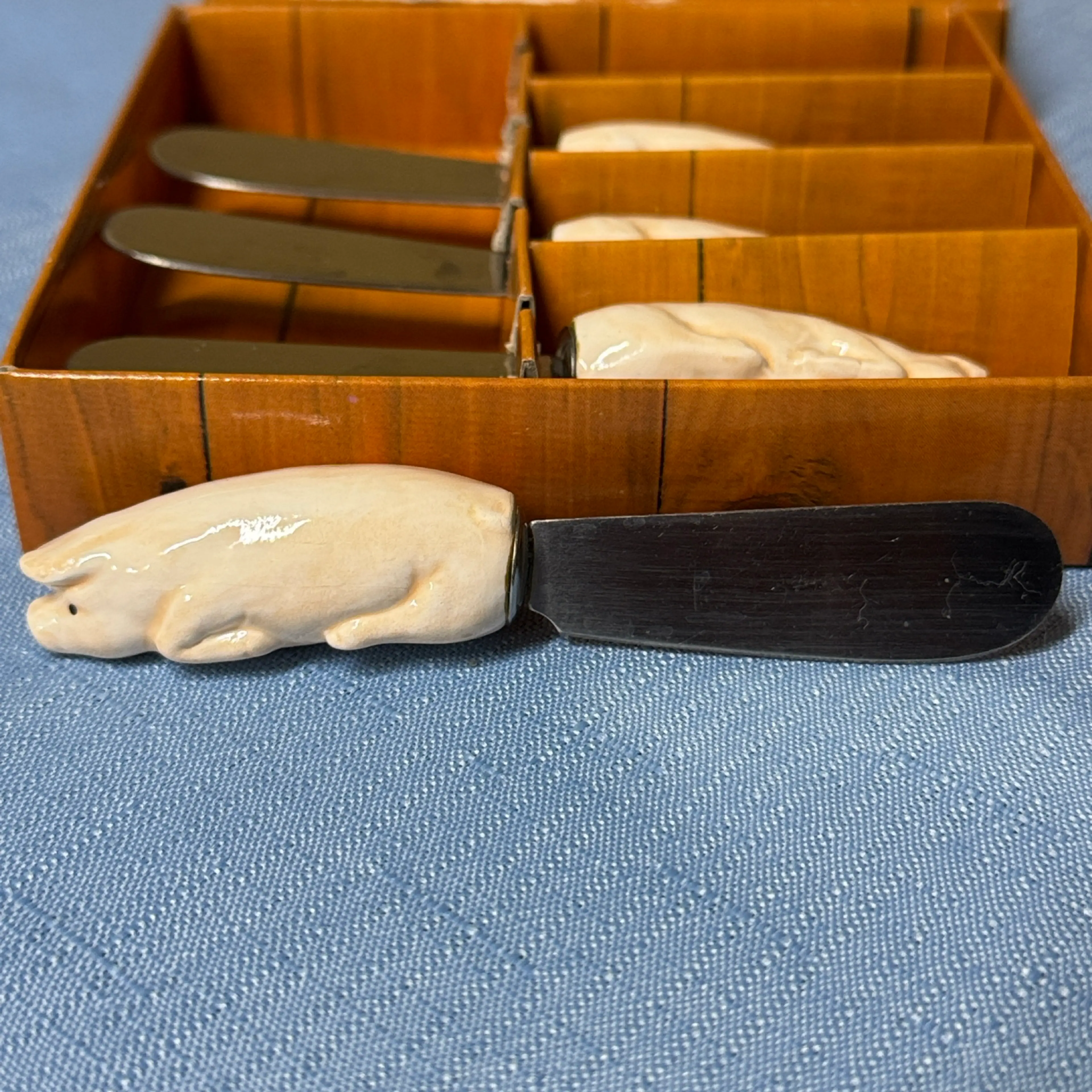 Image 4 of 6