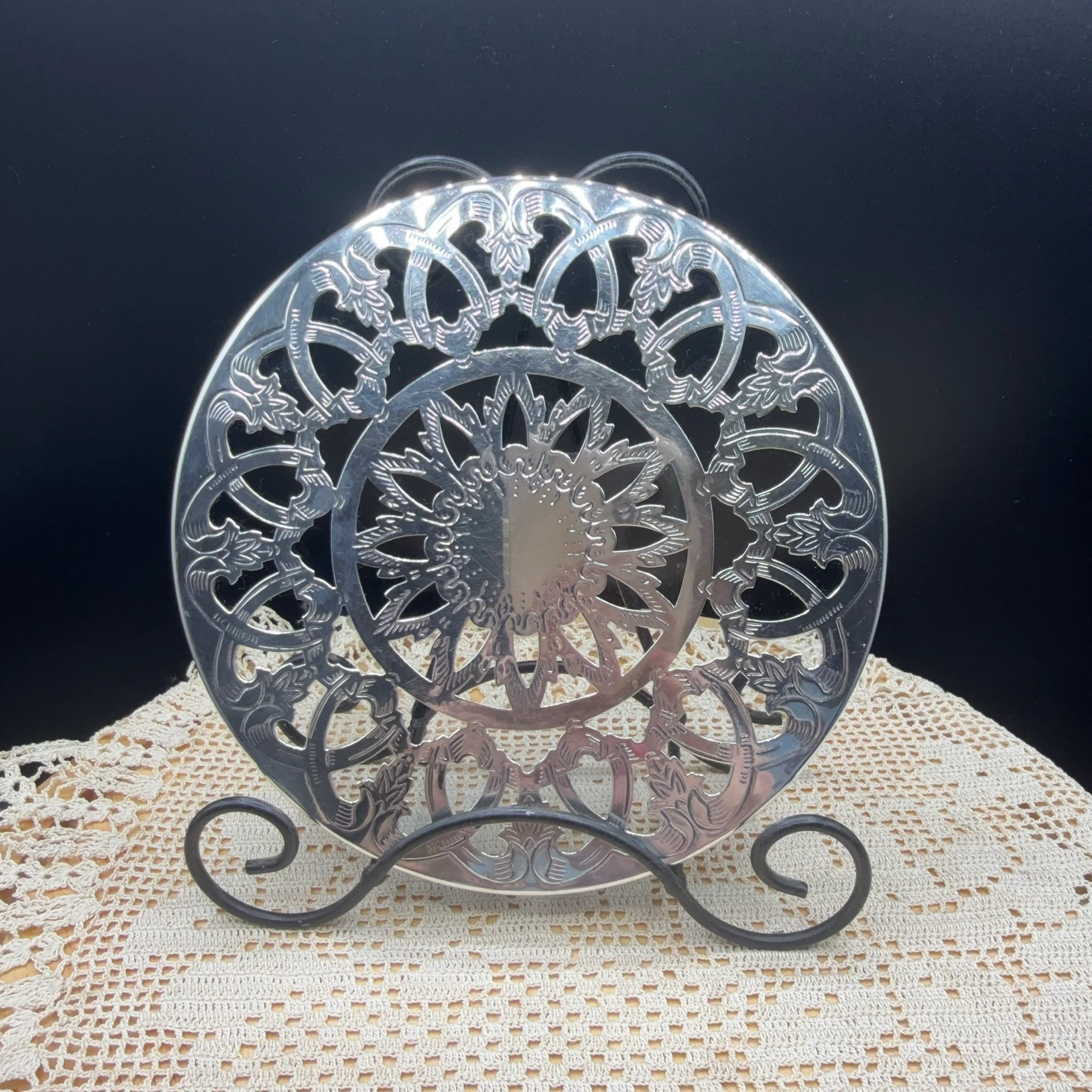 Image 1 of 4
