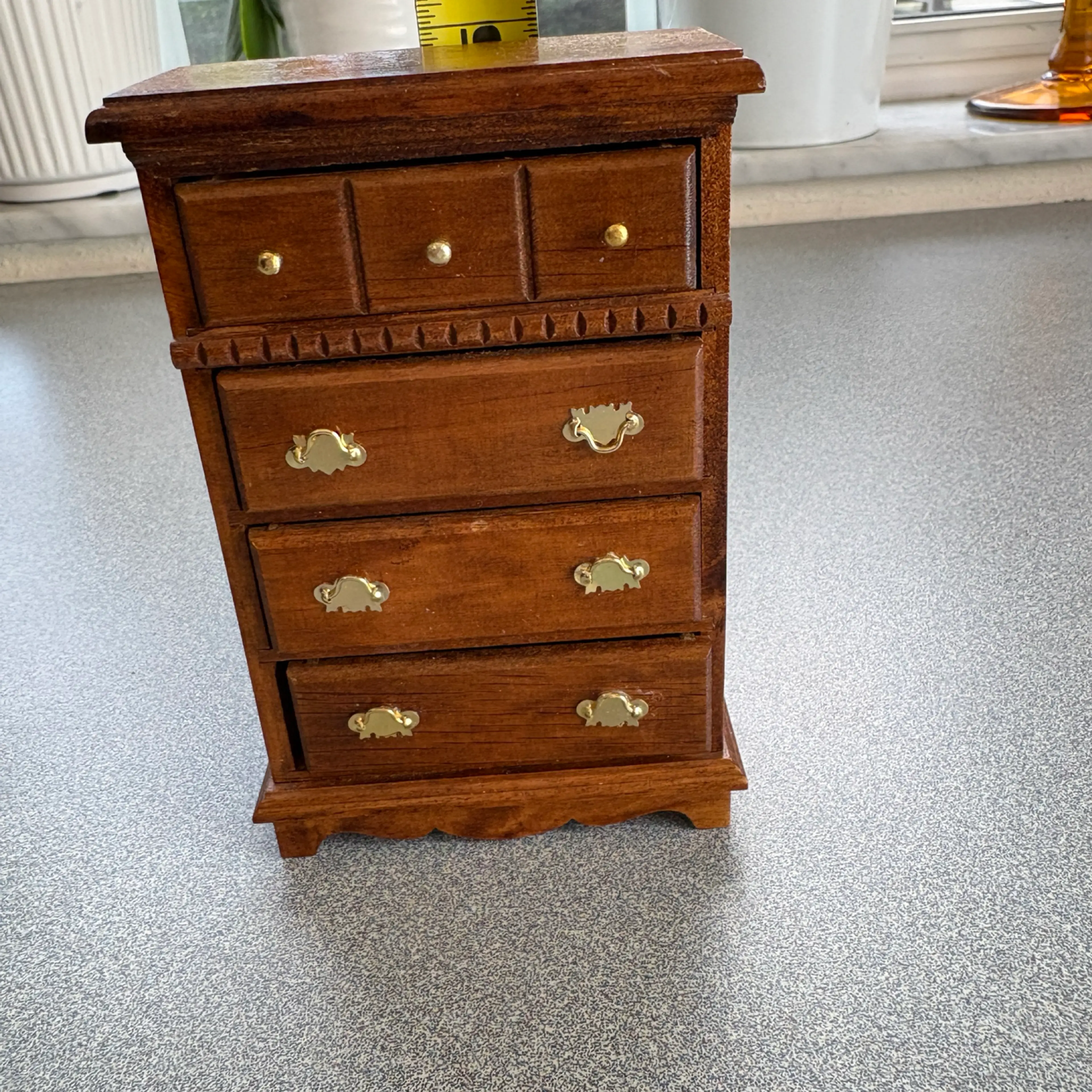 Image 2 of 5
