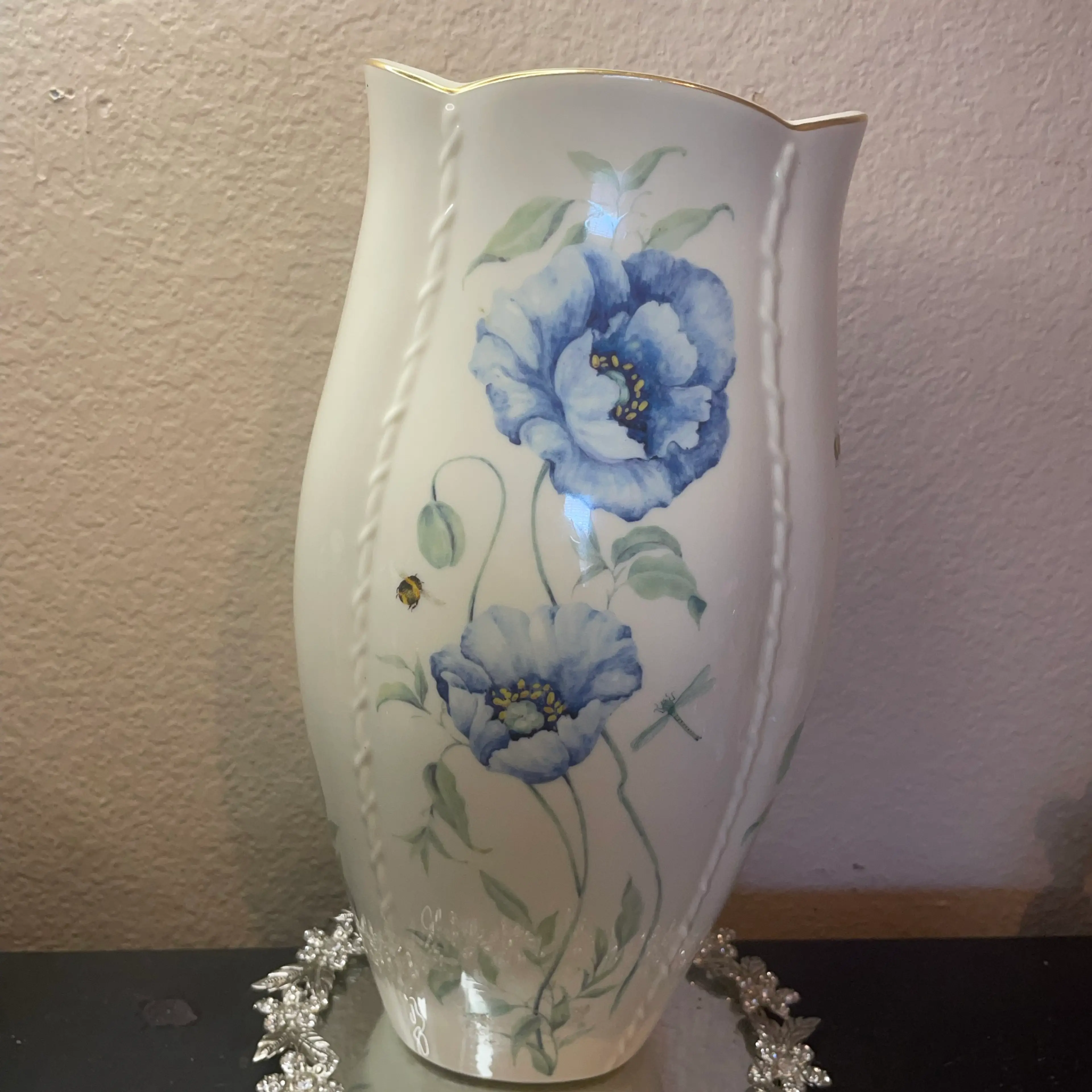 Image 3 of 9
