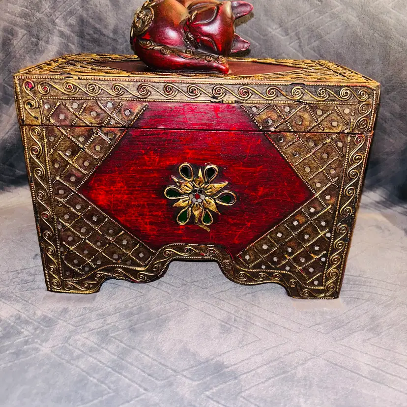 Beautiful Handmade In Thailand Wood Box W/Jewel Embellishment & Sleeping Cat