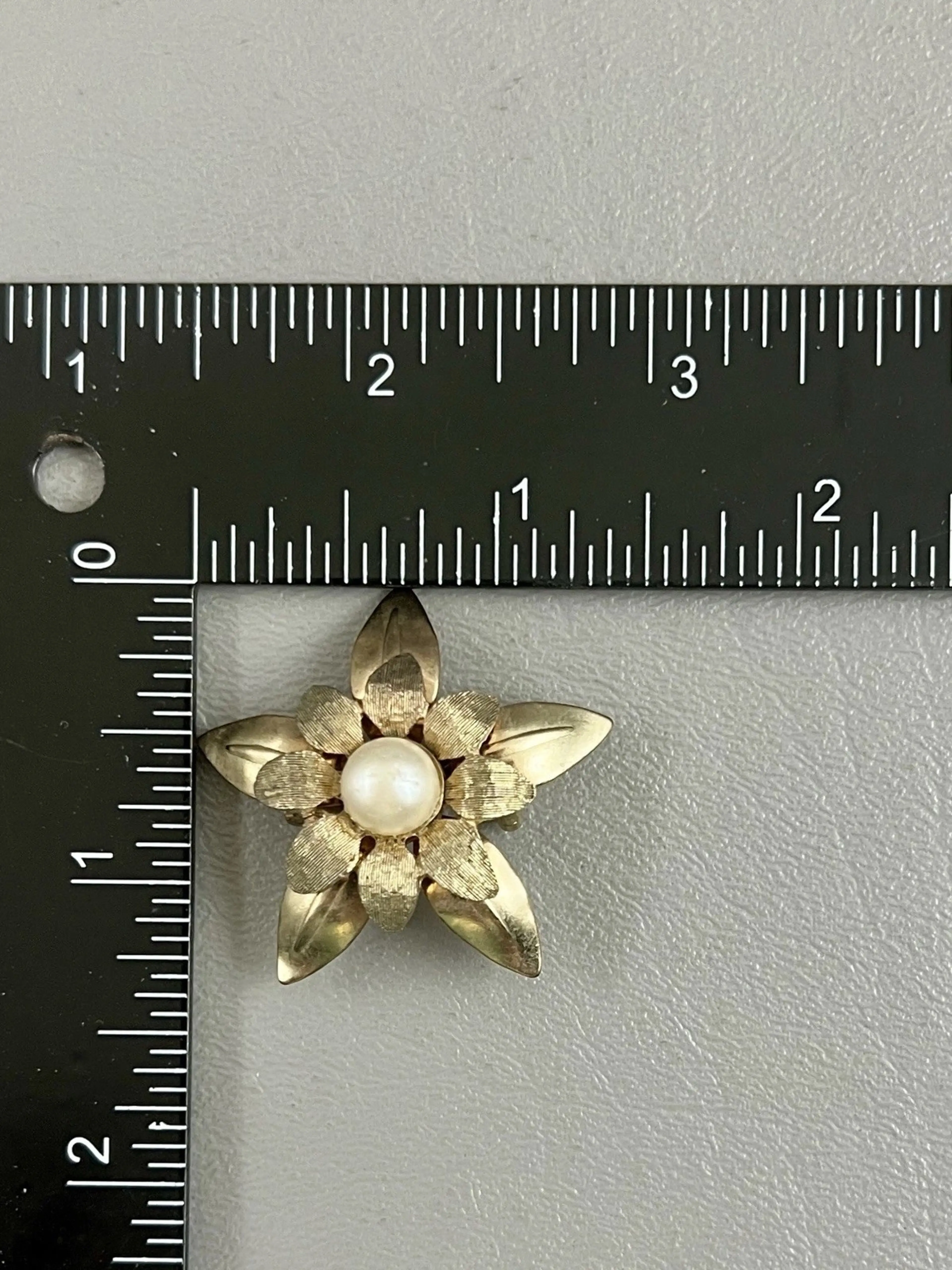 Image 3 of 4
