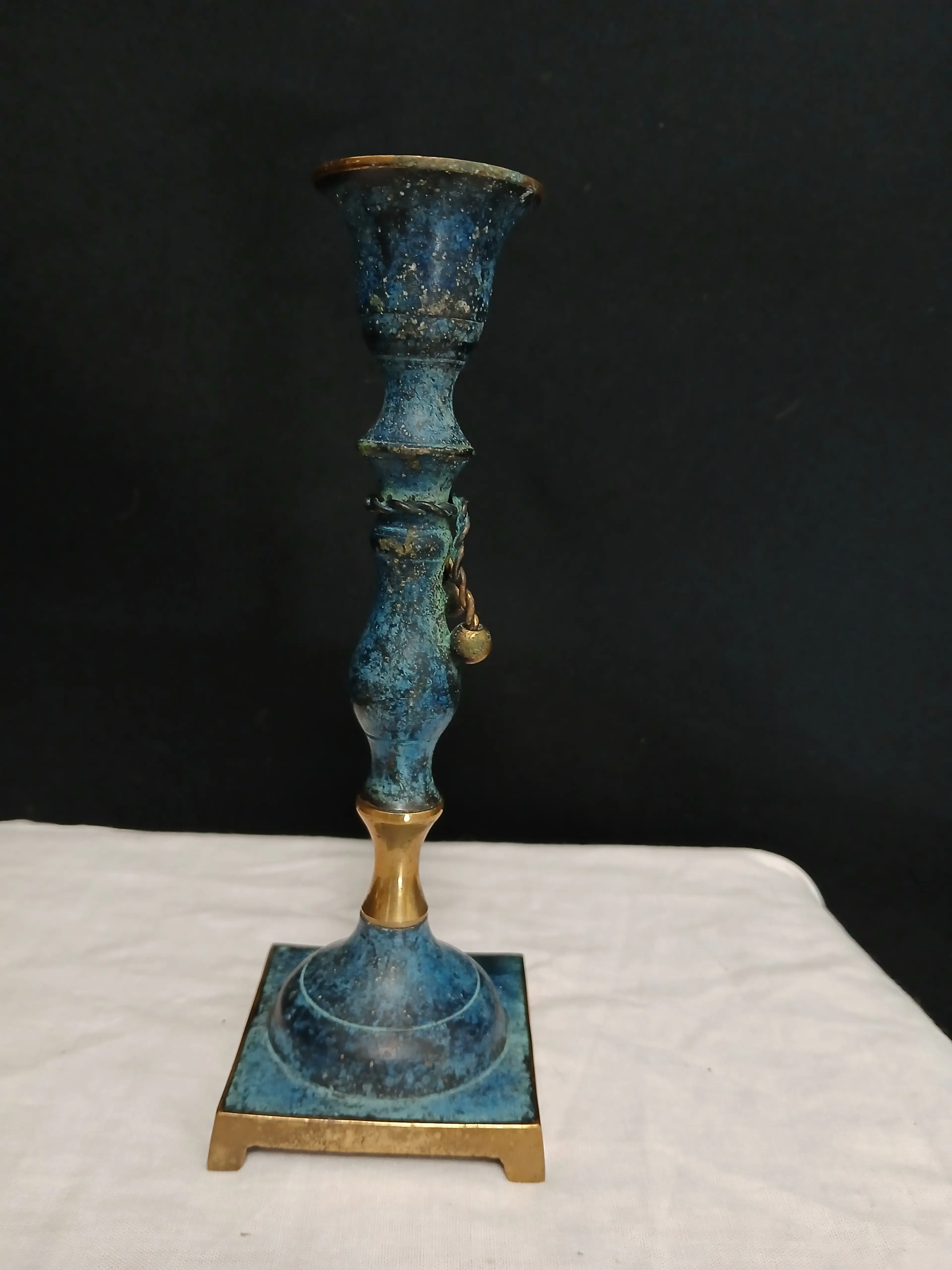 Image 2 of 6