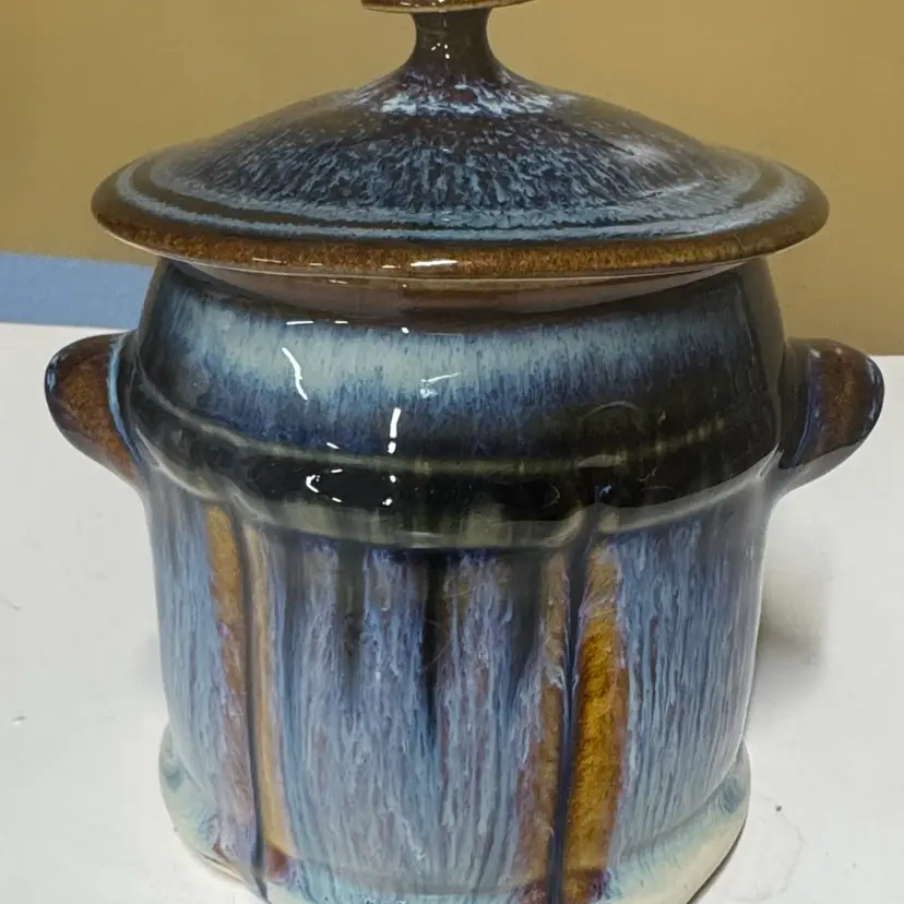 Bill Campbell Pottery Canister With Lid And Blue Drip Glaze Signed 6.5” x 4.5”