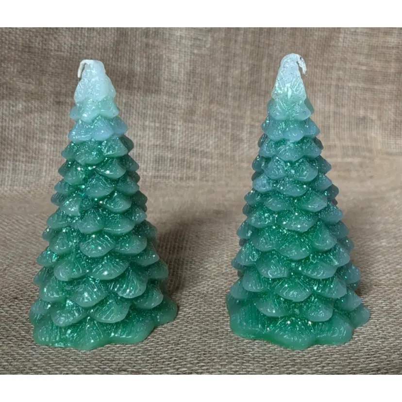 New With Box Ewes View Sparkling Evergreen Tree Candle Set Winter Christmas