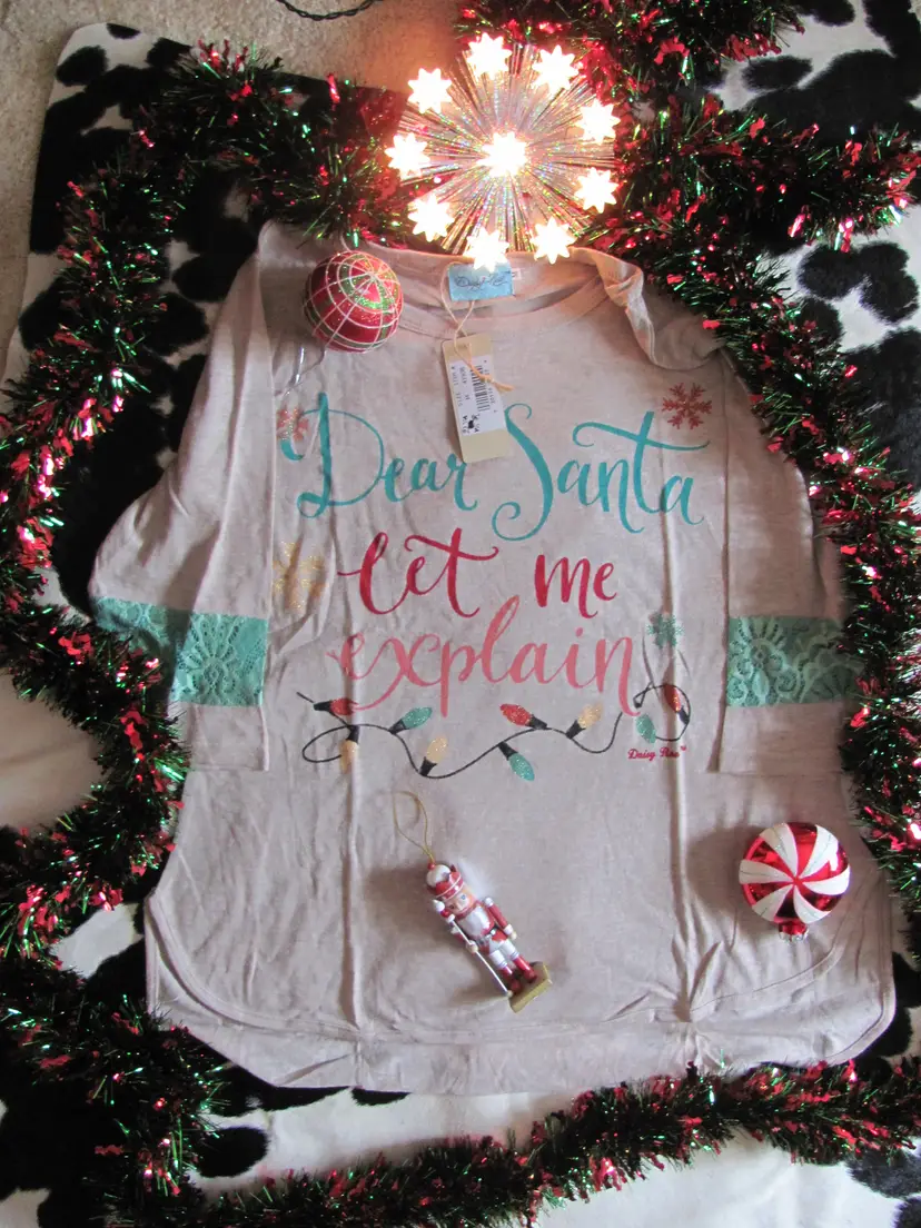 DAISY RAE SANTA LET ME EXPLAIN SHIRT NEW