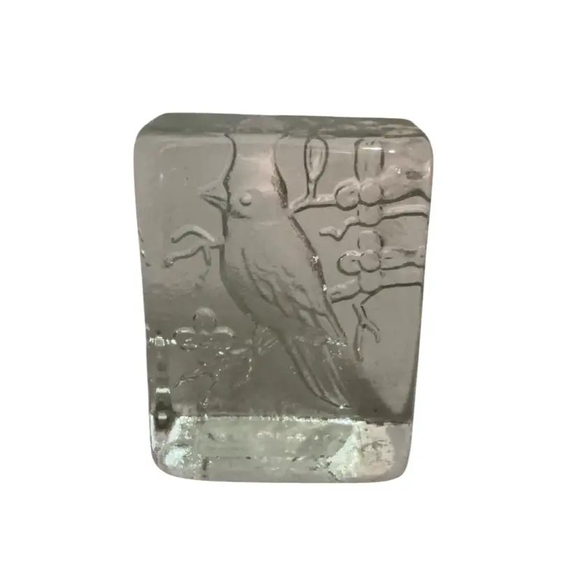 Vintage 1975 Wheaton Commemoratives Cardinal Paperweight