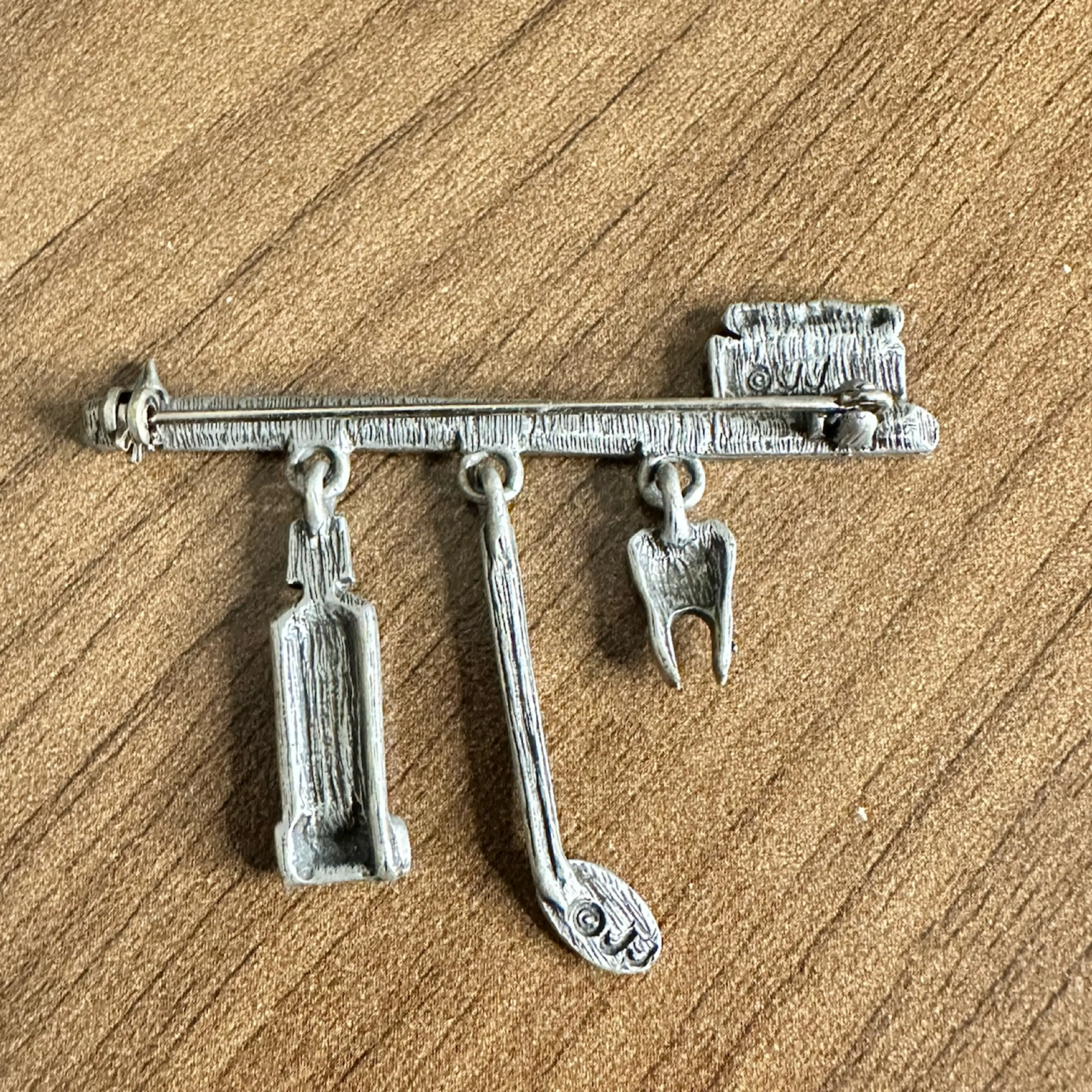 Image 2 of 2