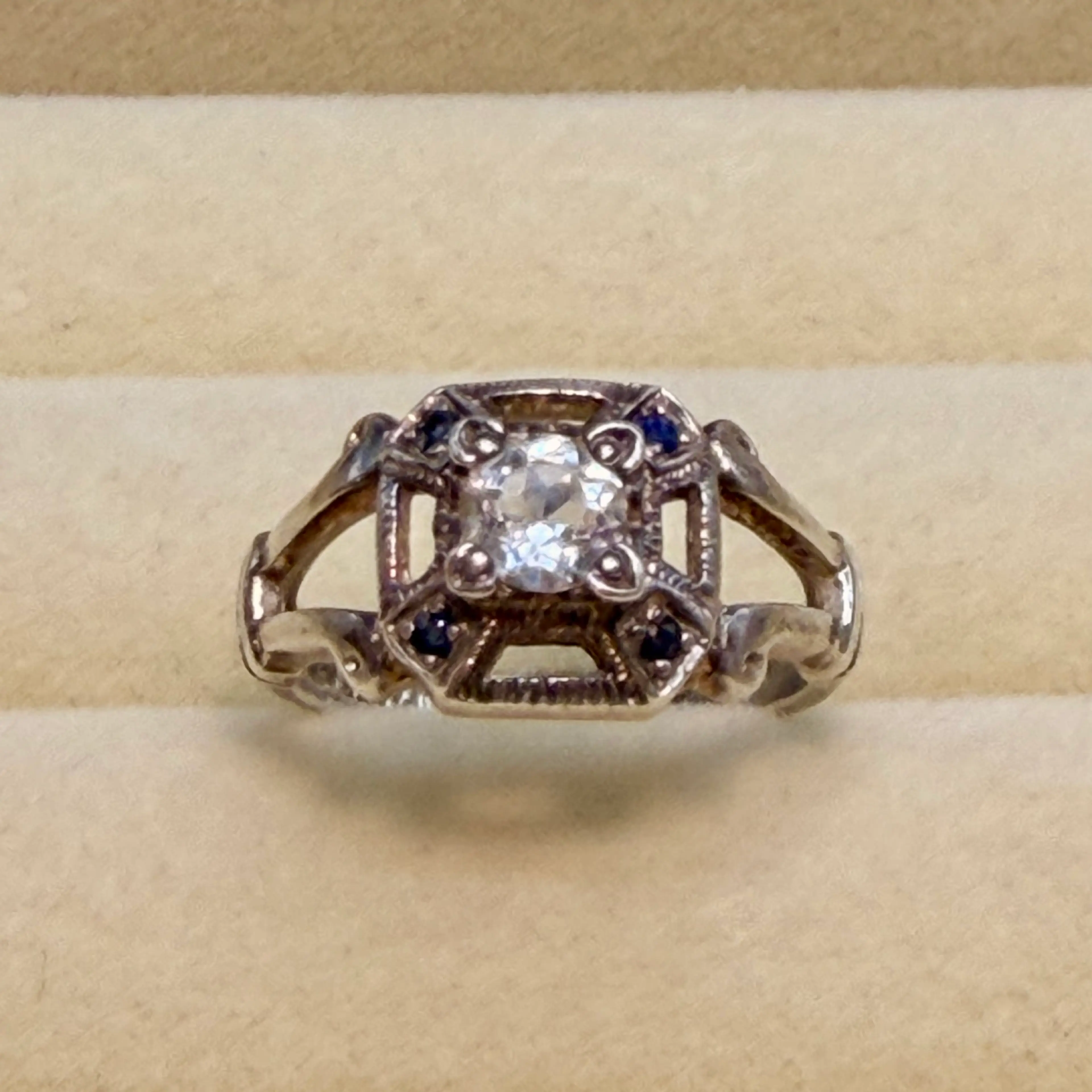Image 1 of 4