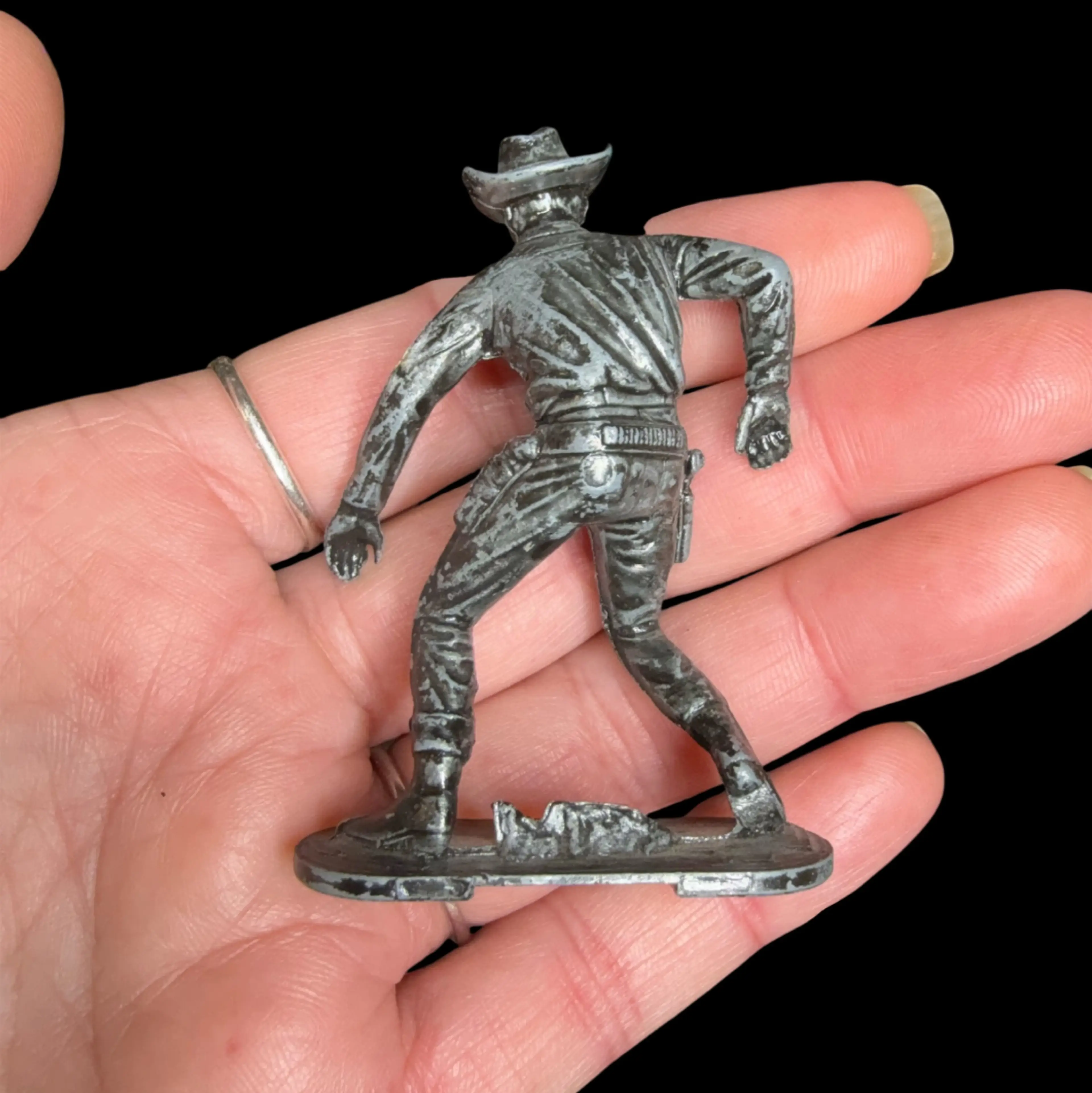 Image 3 of 6