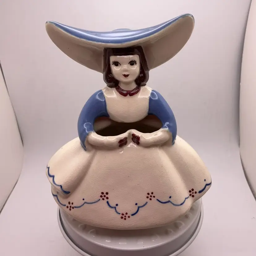 POW1 VTG Bud Vase Goldammer Ceramic California Pottery Southern Belle 5.5"