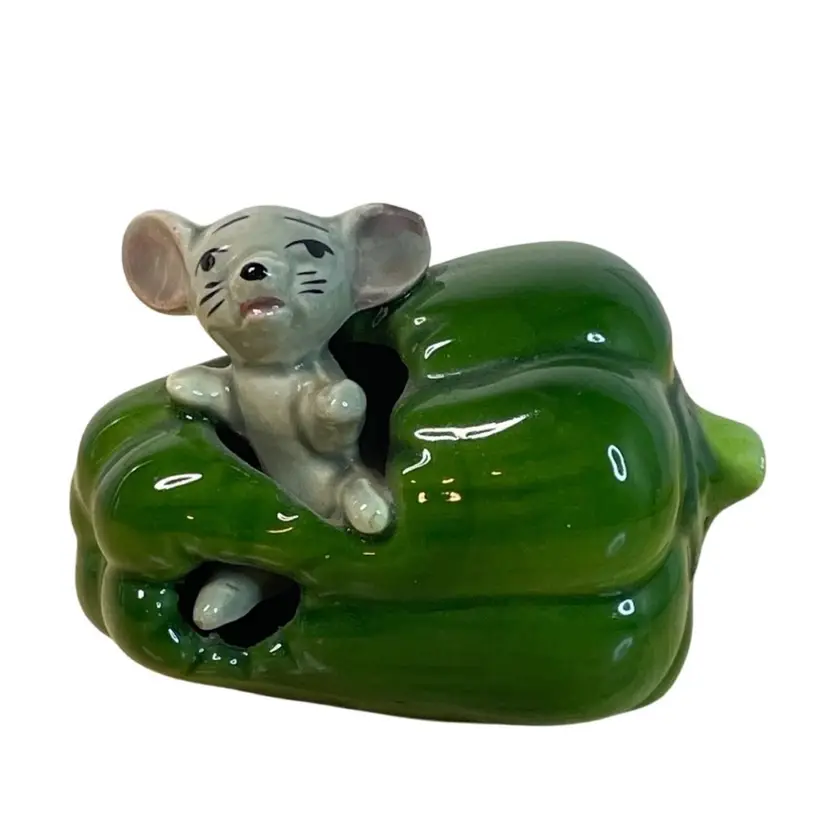 Napco Mouse in Bell Pepper Figurine #31-2179 Vintage Kitsch Kitschy Miniature