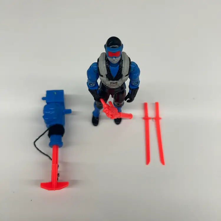 TOMAHAWK TOYS