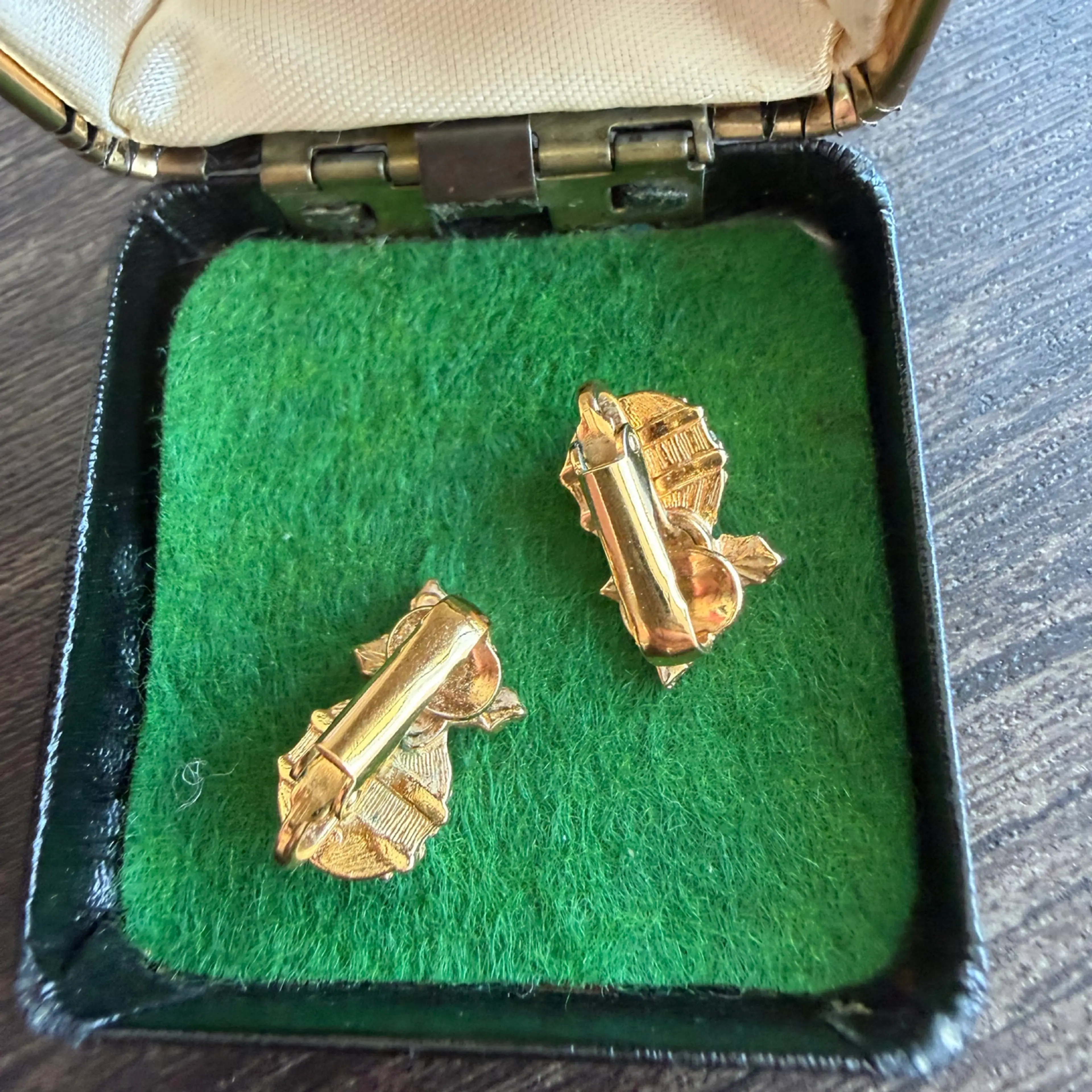 Image 4 of 5