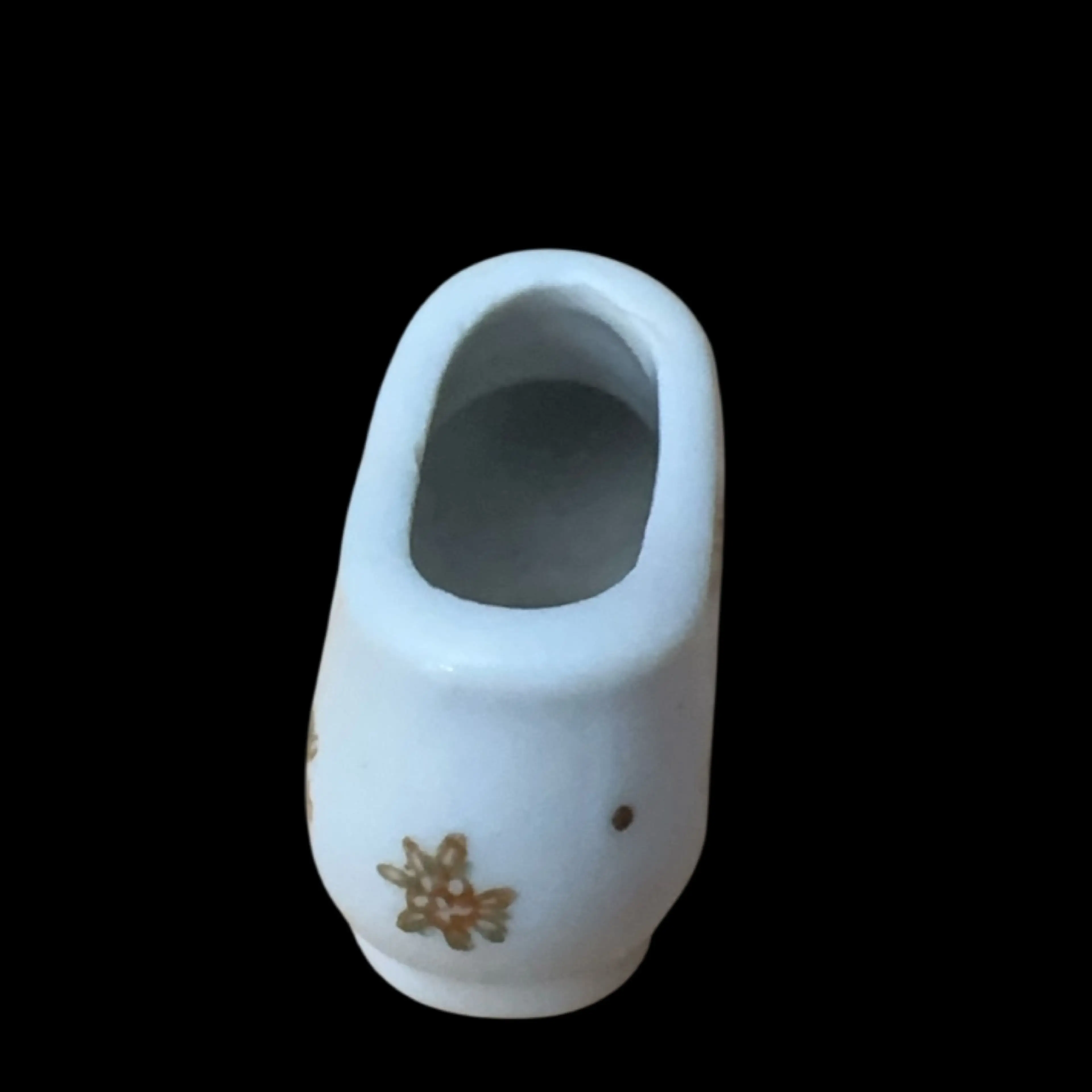 Image 2 of 8