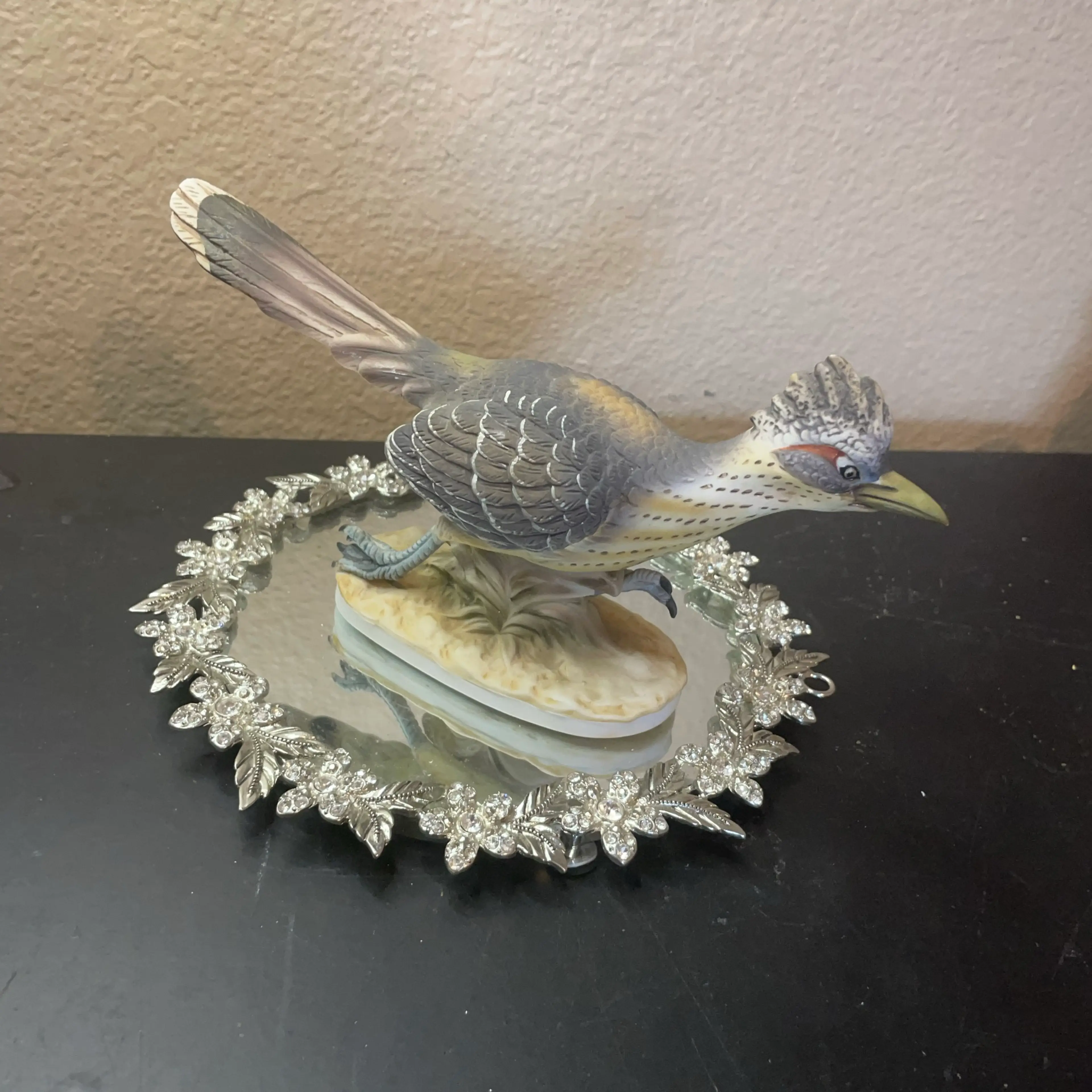 Image 3 of 6