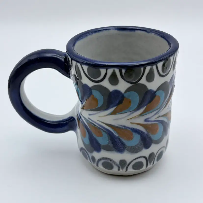 Artisan Pottery Peacock Feather
Espresso Ceramic Mug Handmade
Palopo Guatemala