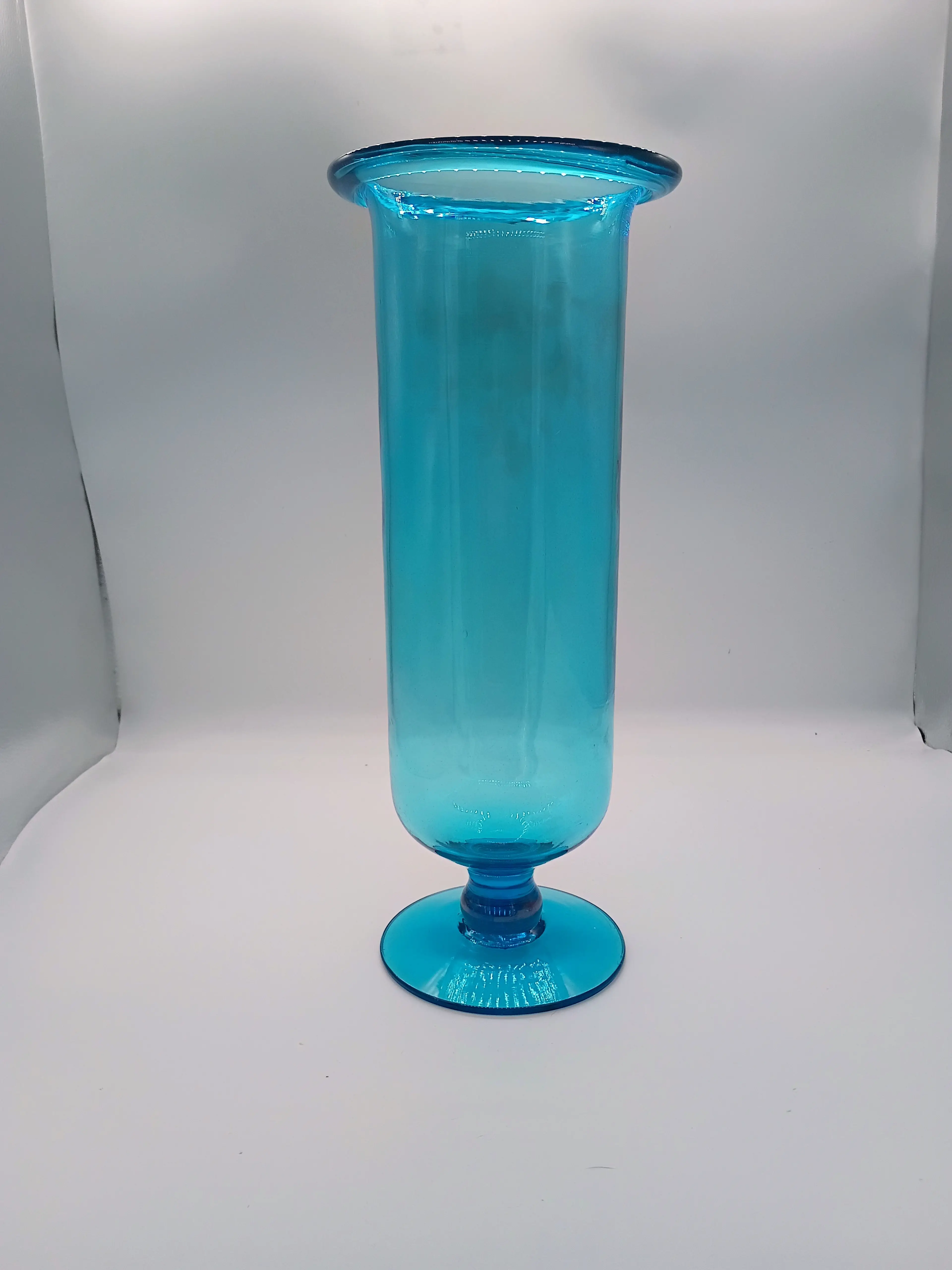 Image 2 of 6