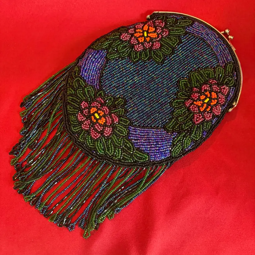25. VTG Carolee Beaded Fringe Evening Bag
