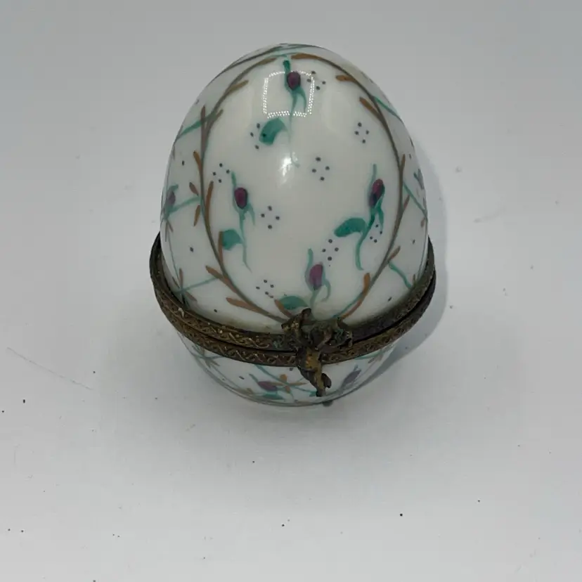 Limoges Peint Main Egg Trinket Box With Birds Inside France 2.25” Rare
