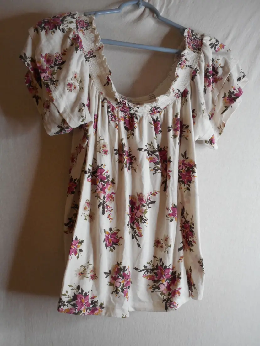 Baby doll Pink Floral crop top Rue 21