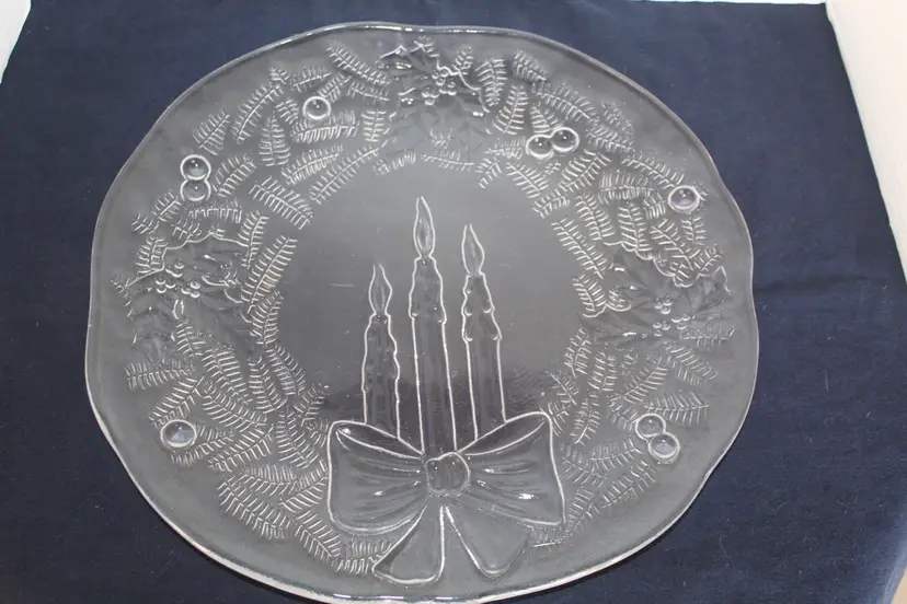 Christmas Glass Serving Dish 12.5” Round Wreath, Holly, Berries, Candles