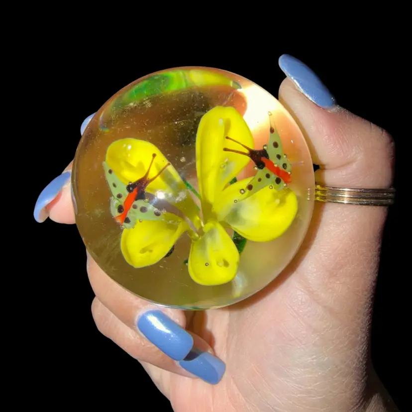 $1 START Butterfly Art Glass Floral Paperweight