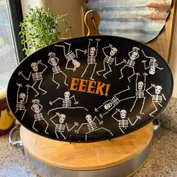 Spectrum Designz “EEEK!” Dancing Skeleton Halloween Platter
