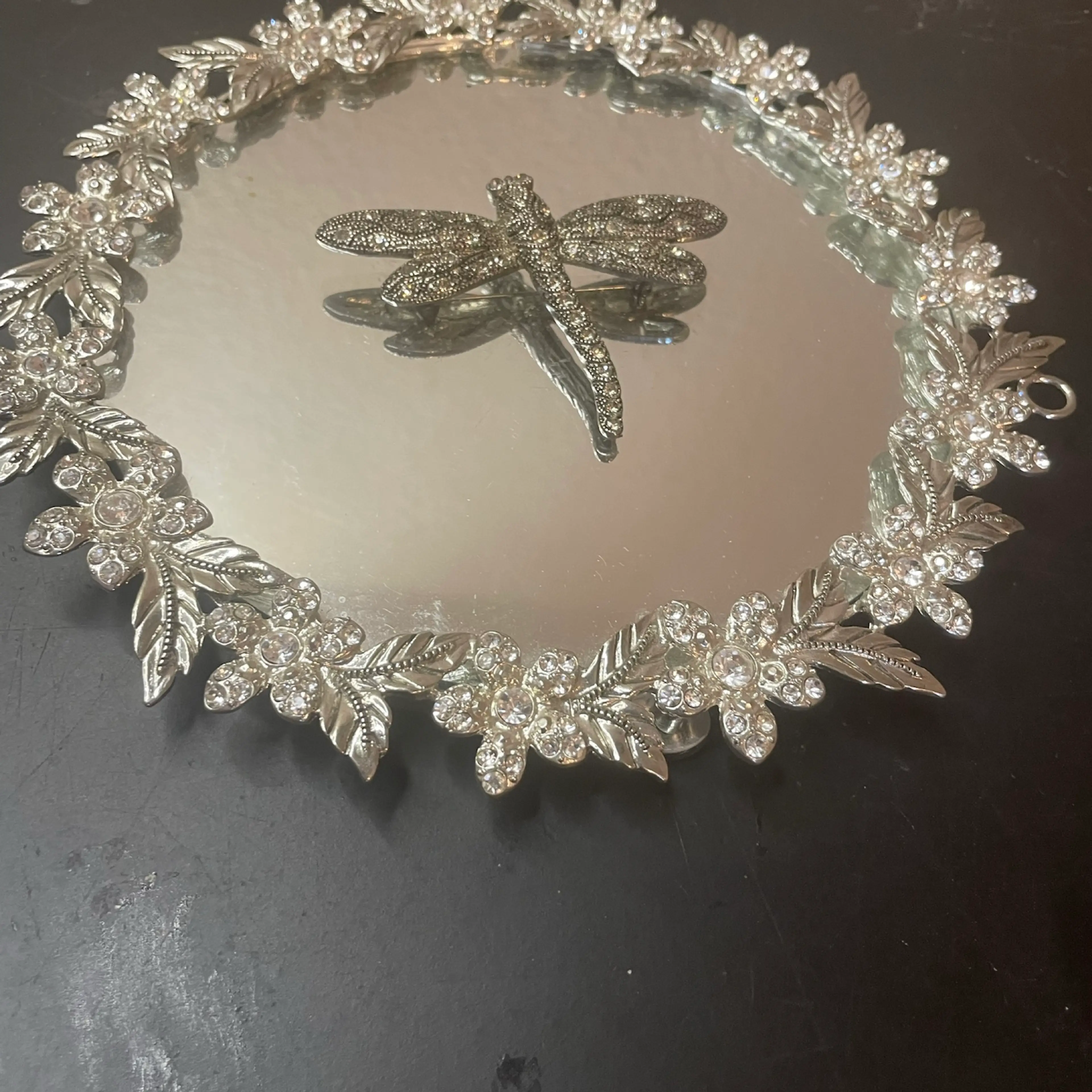 Image 2 of 6