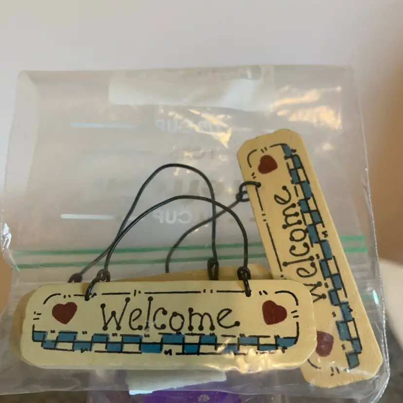 3 Mini Wooden Welcome Signs