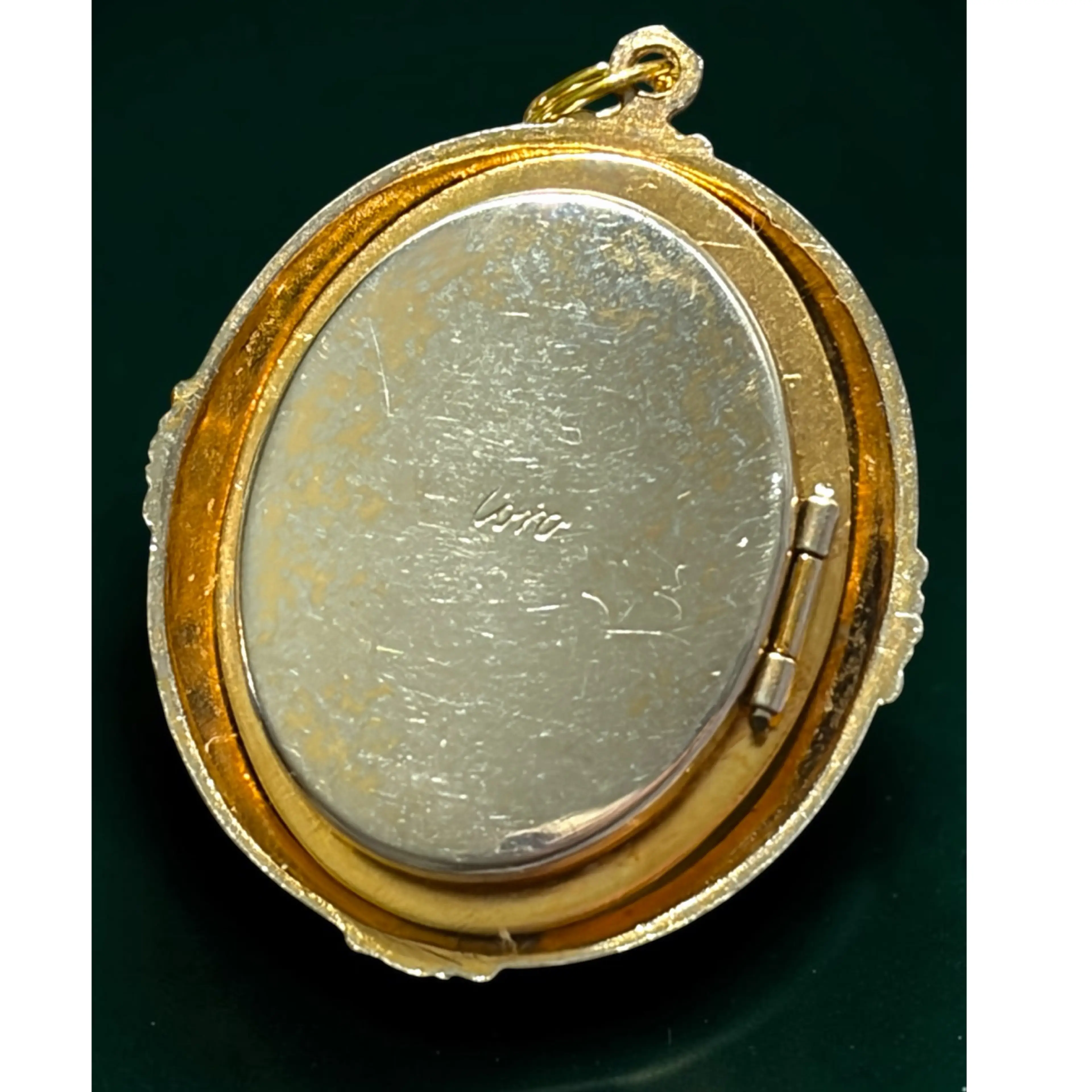 Image 4 of 5