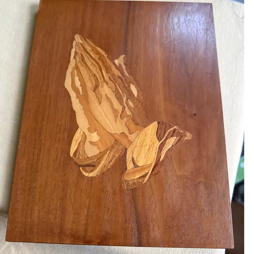Wooden Inlay Praying Hands Plaque