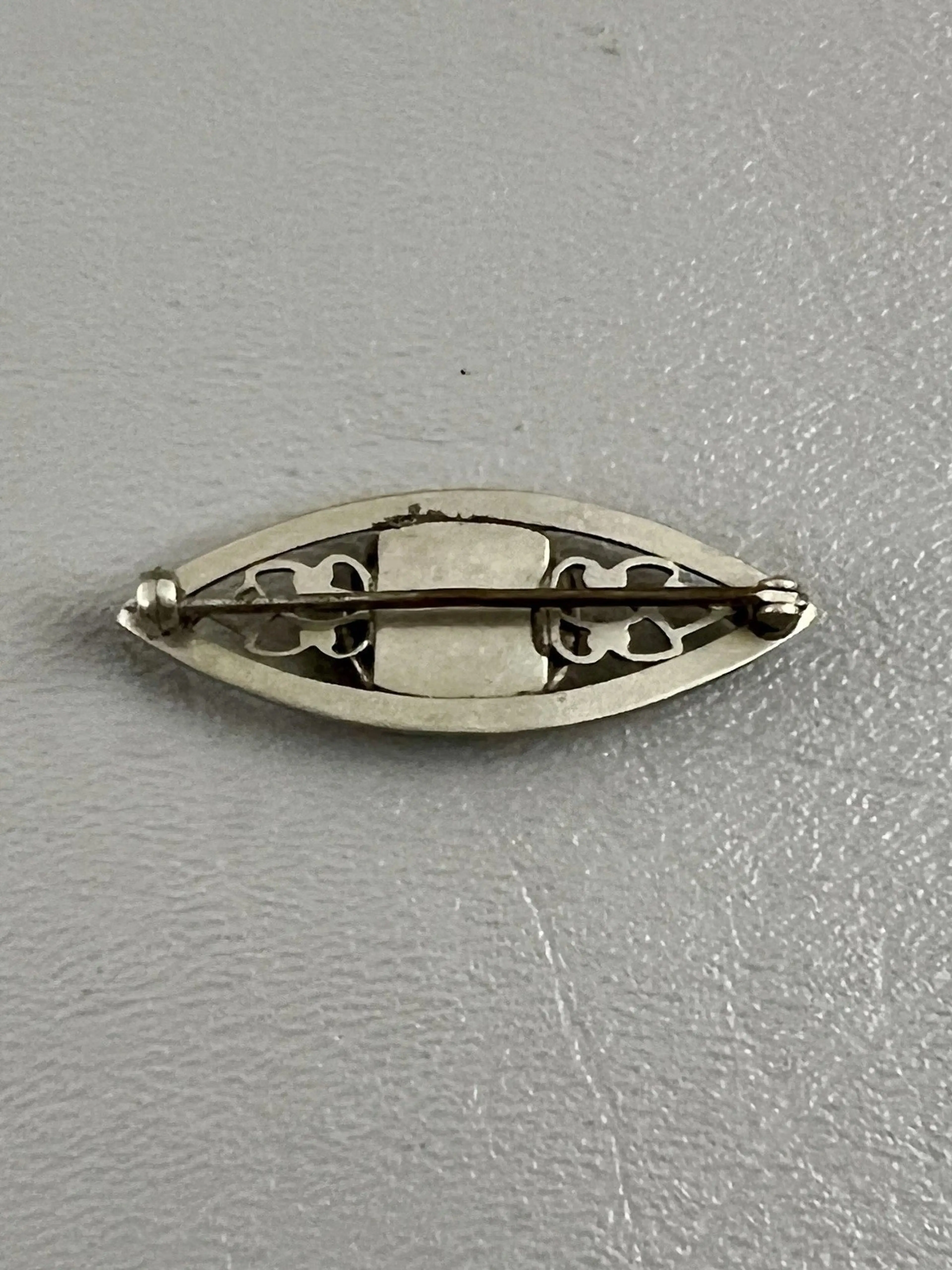 Image 3 of 4